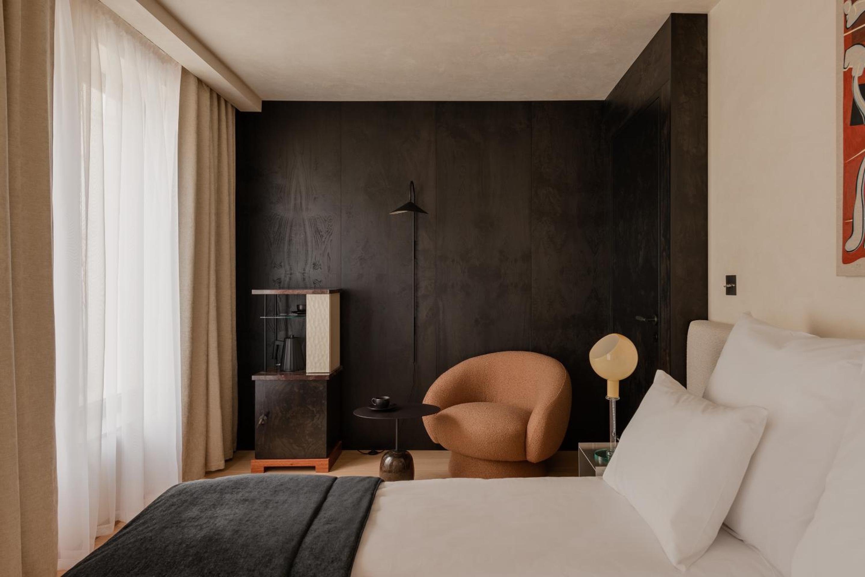 Deluxe Double or Twin Room with Balcony - Photo 1