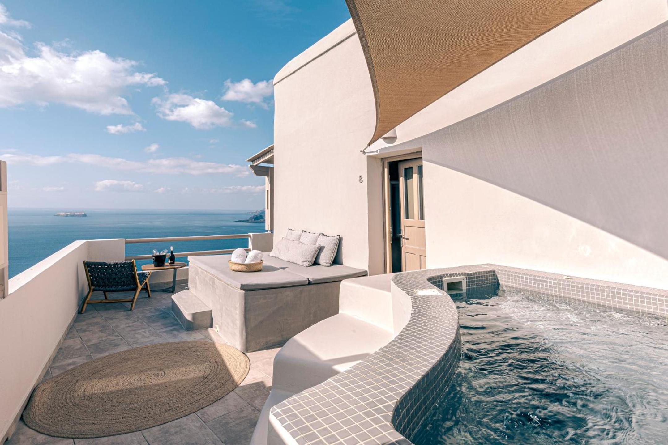 Jacuzzi Suite with Volcano View - Photo 33
