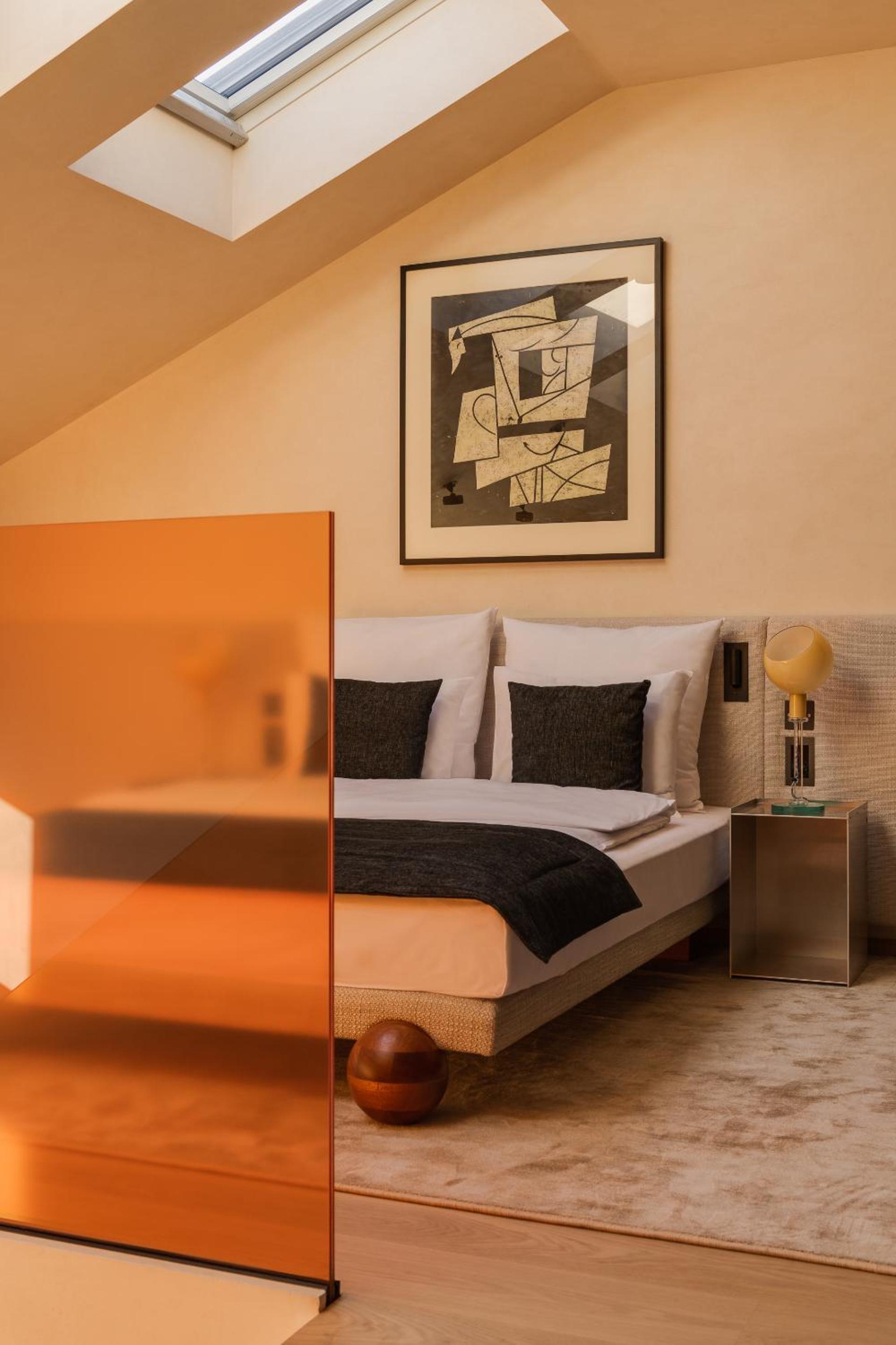 Penthouse Apartment - Photo 3