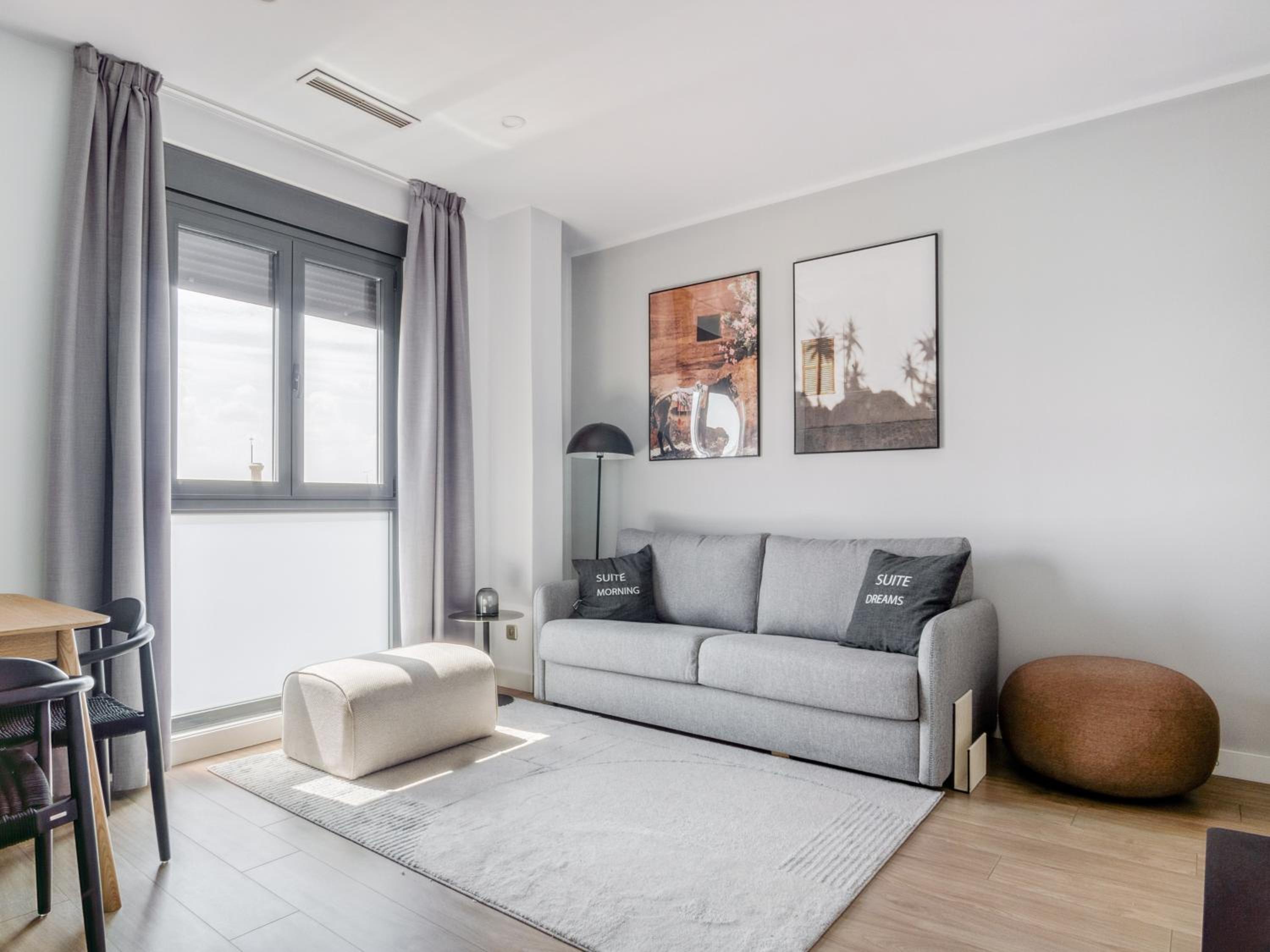 One-Bedroom Apartment XL - Photo 1