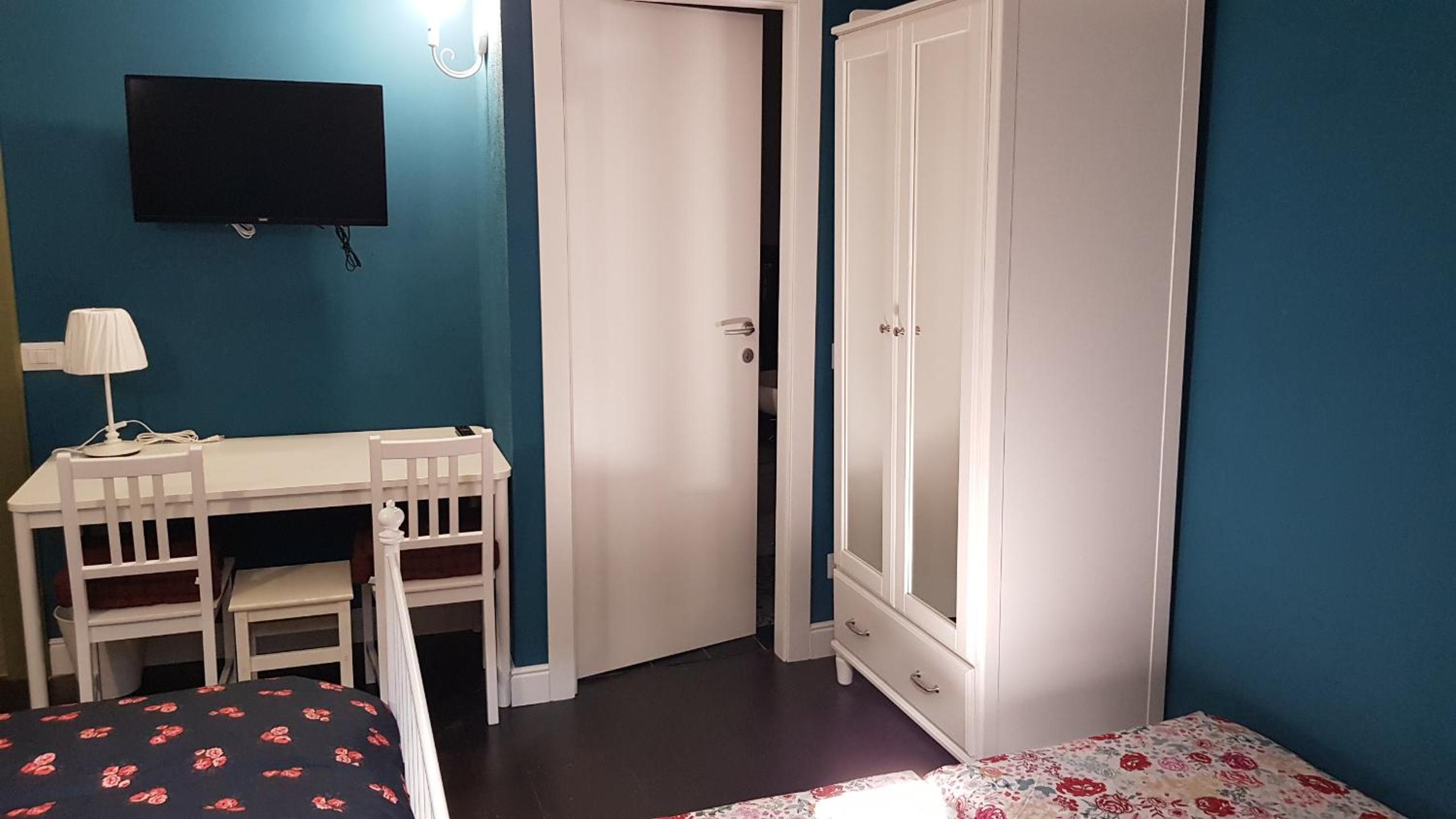 Double or Twin Room with Balcony photo 3