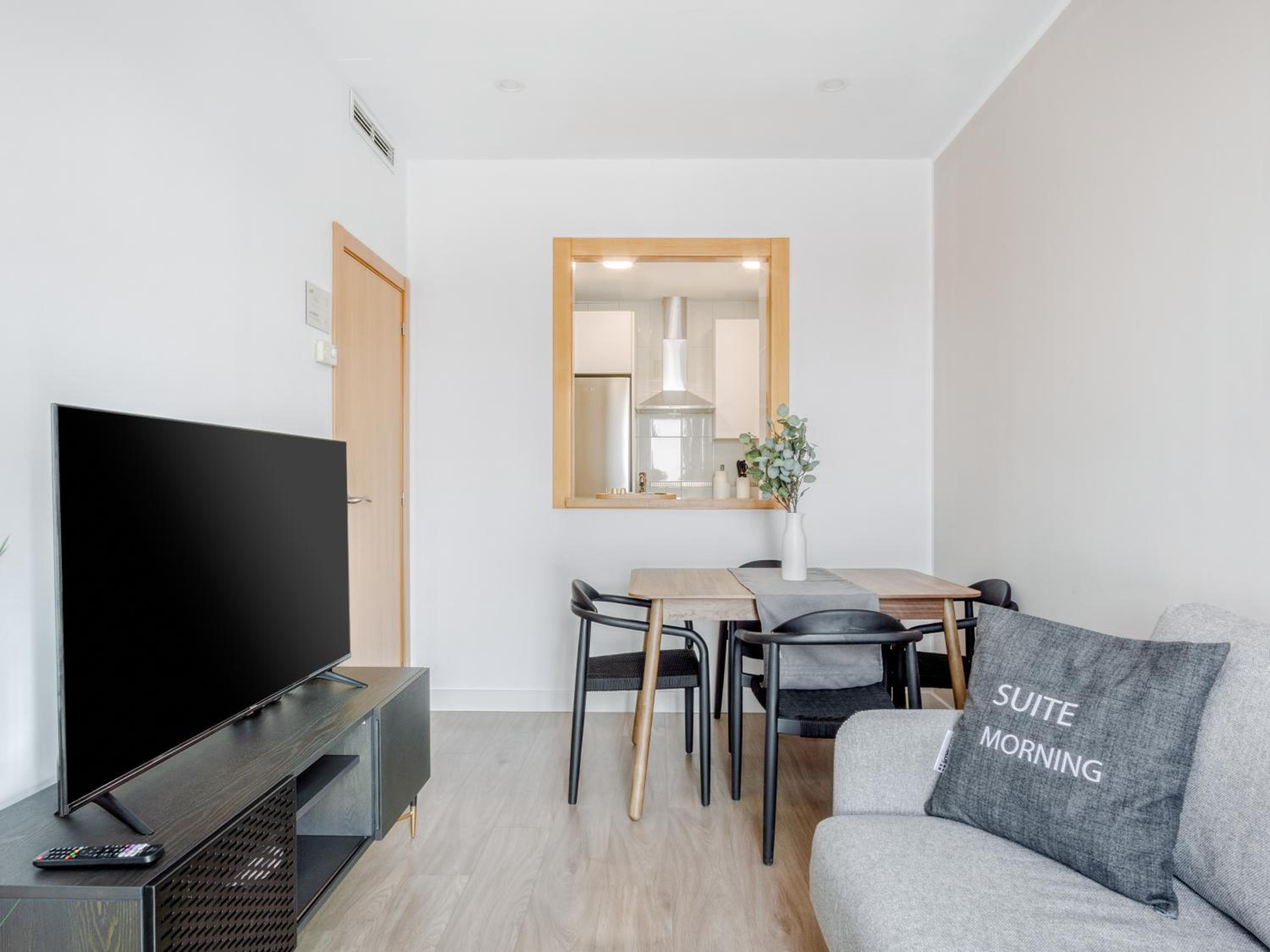 One-Bedroom Apartment L - Photo 7