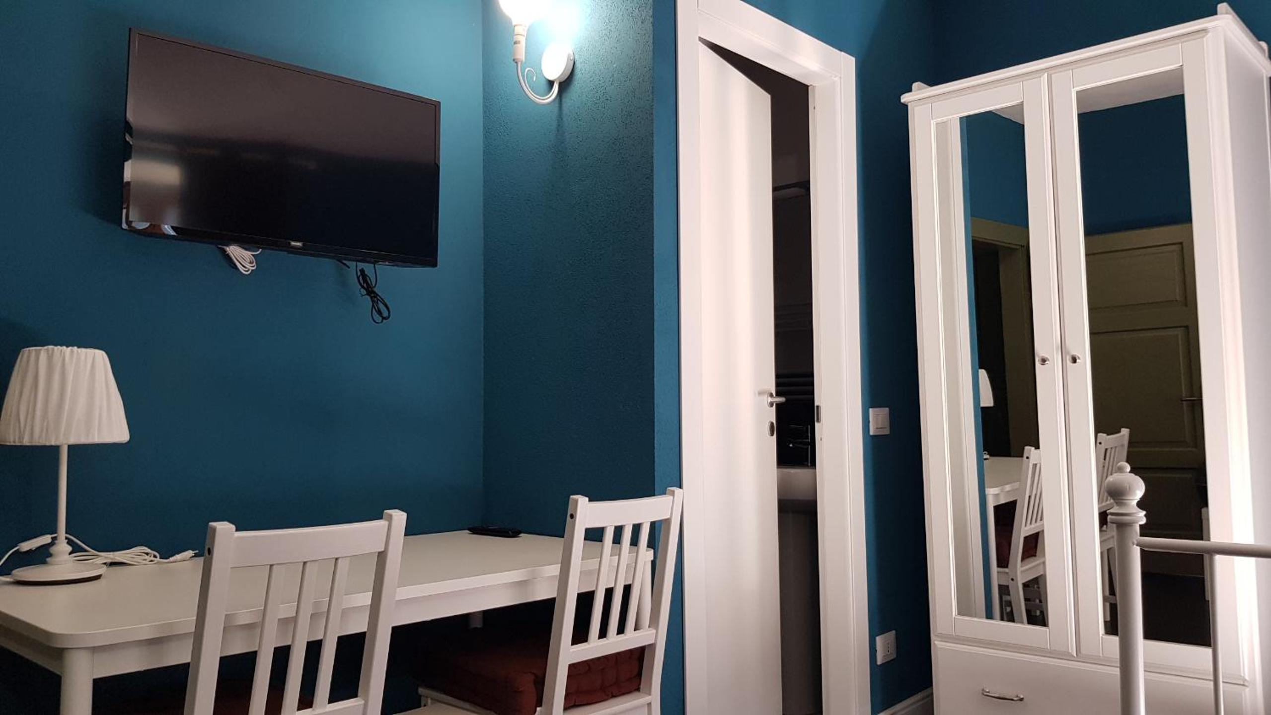 Double or Twin Room with Balcony photo 2