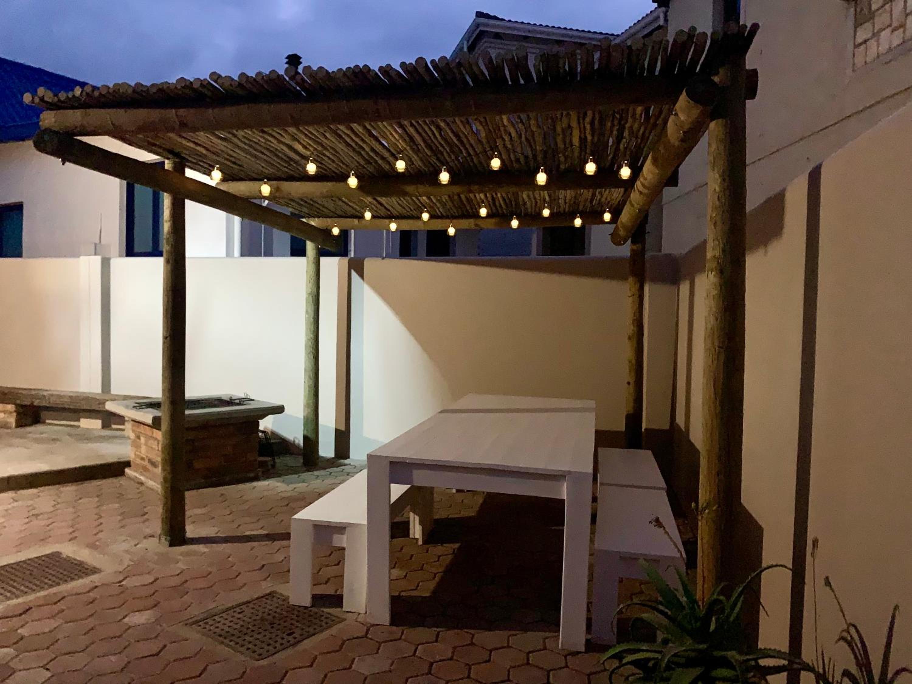 Three-Bedroom House - Photo 29