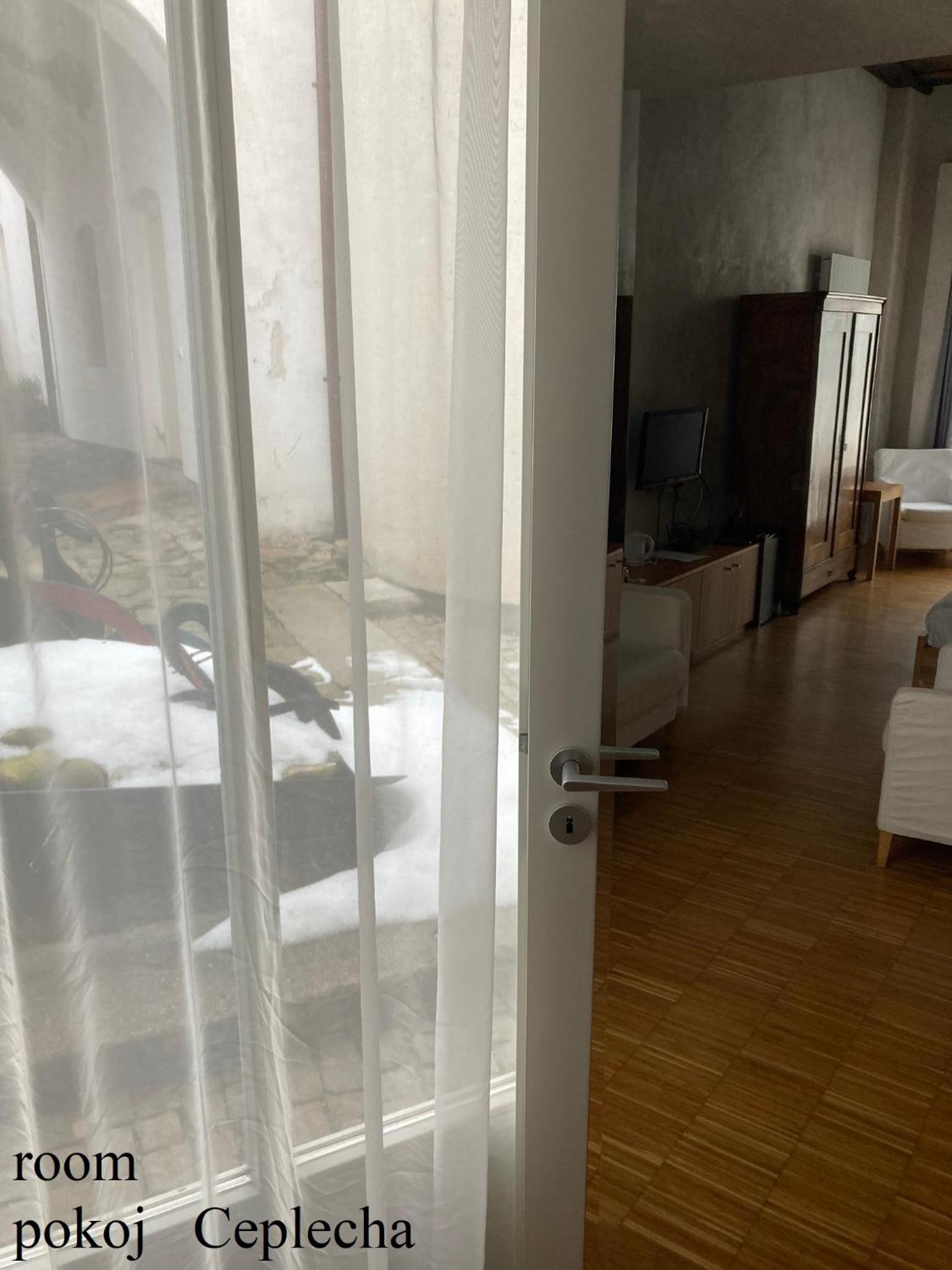 Deluxe Double Room with Extra Bed - Photo 13
