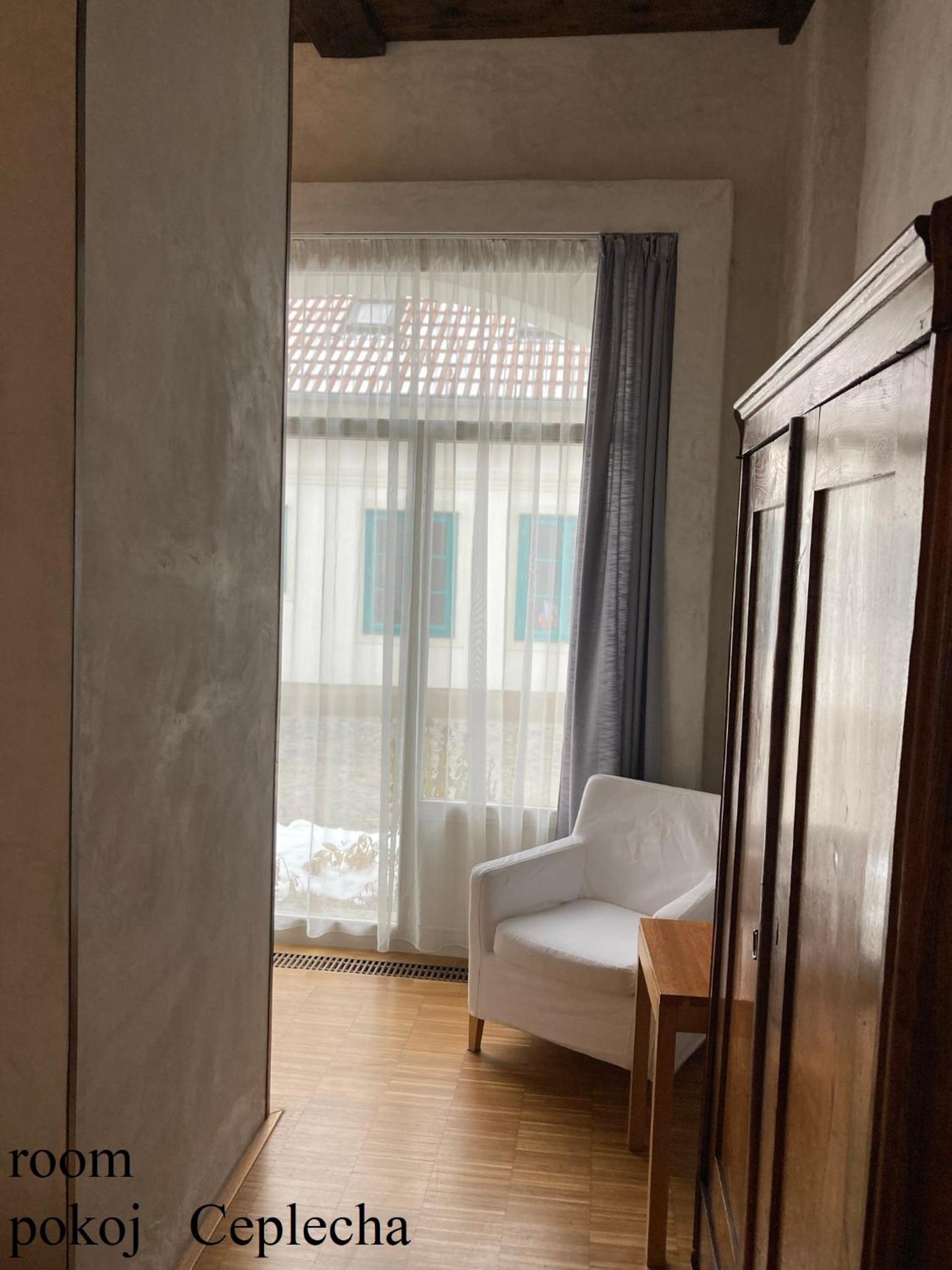 Deluxe Double Room with Extra Bed - Photo 6