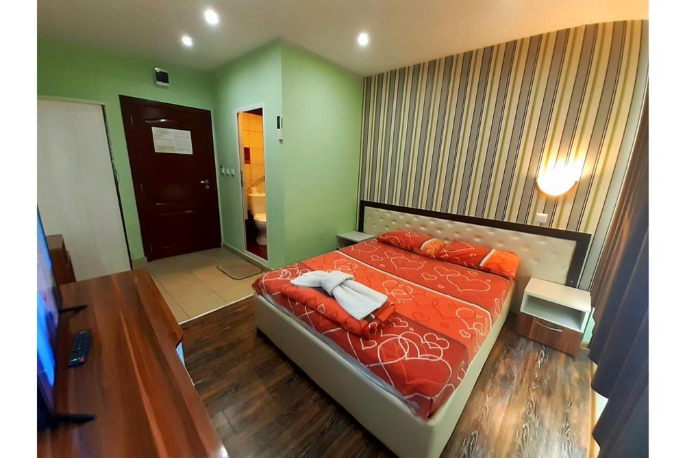 Single Room photo 2