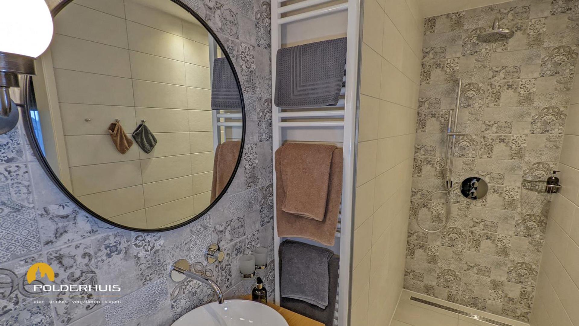 Standard Double or Twin Room - Photo 6