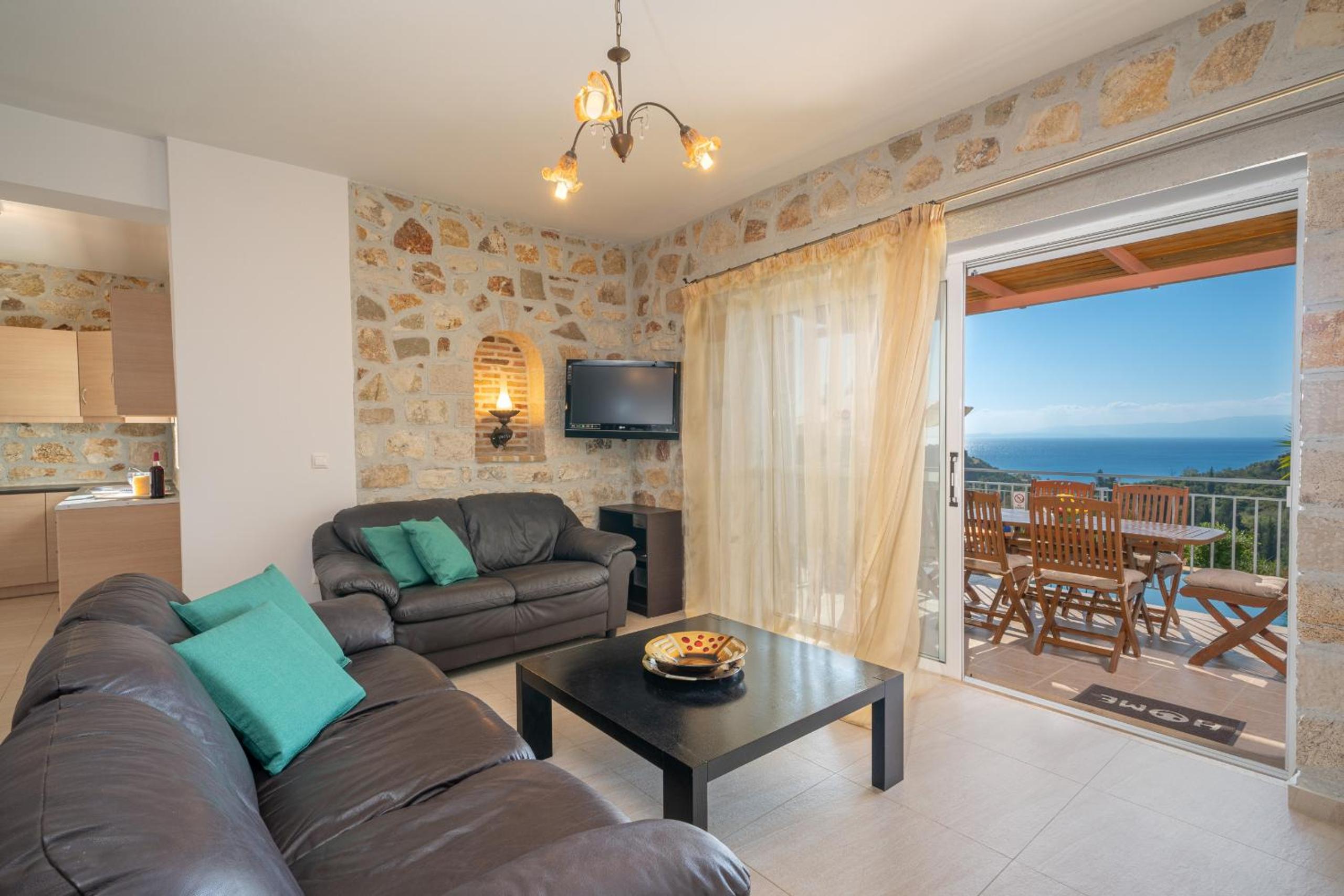 Three-Bedroom Villa photo 1