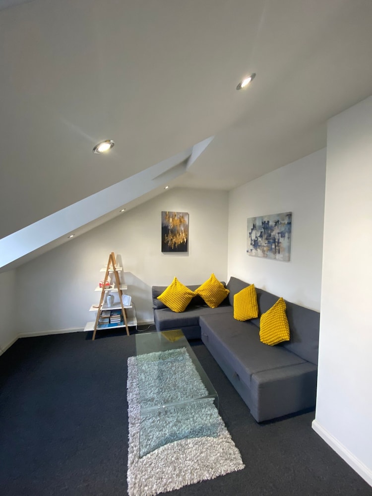 Apartment photo 1