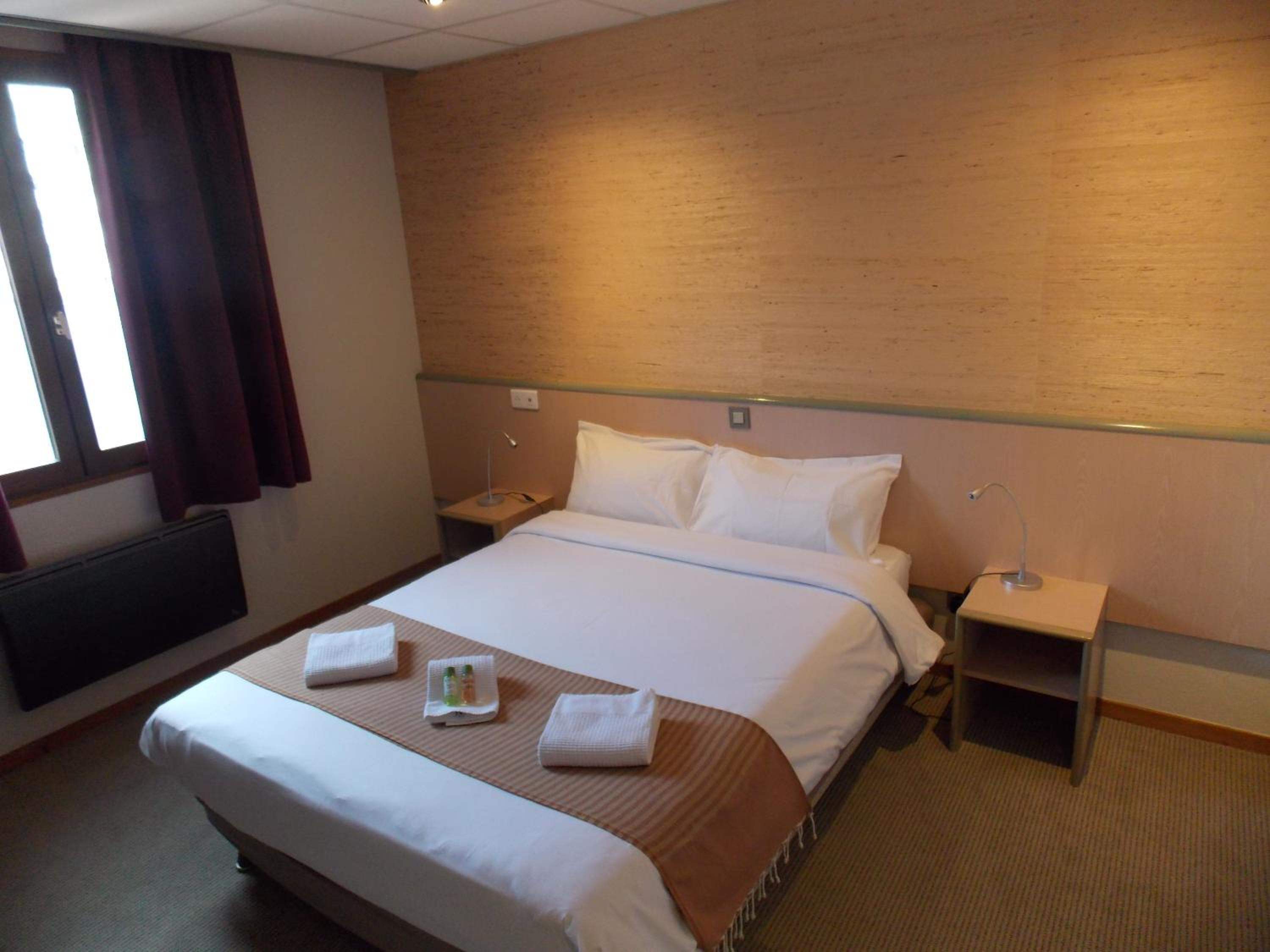 Double Room - Photo 1