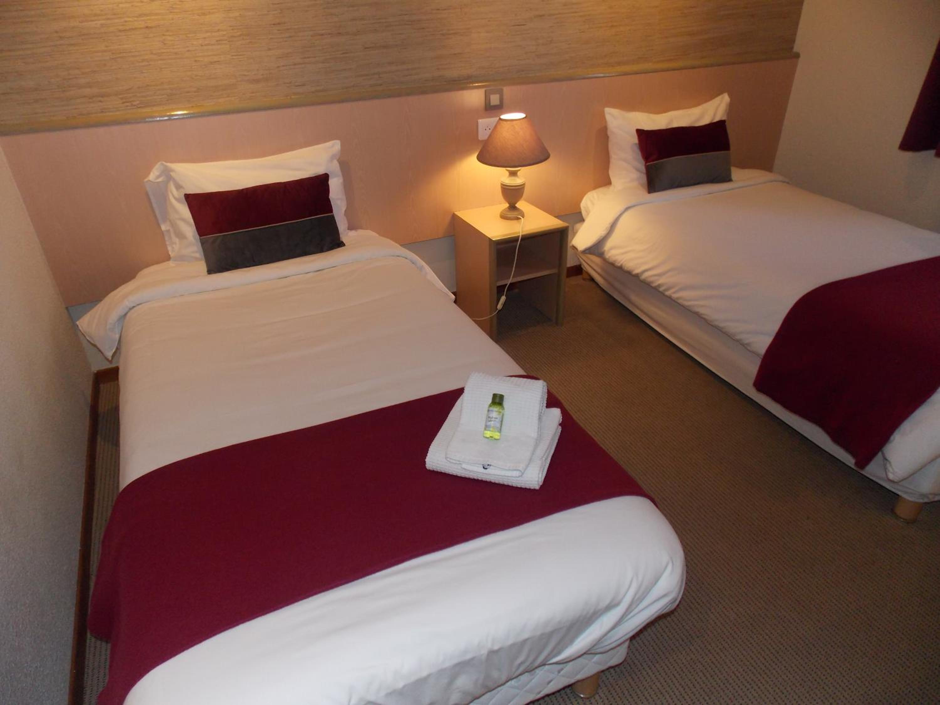 Superior Twin Room - Photo 1