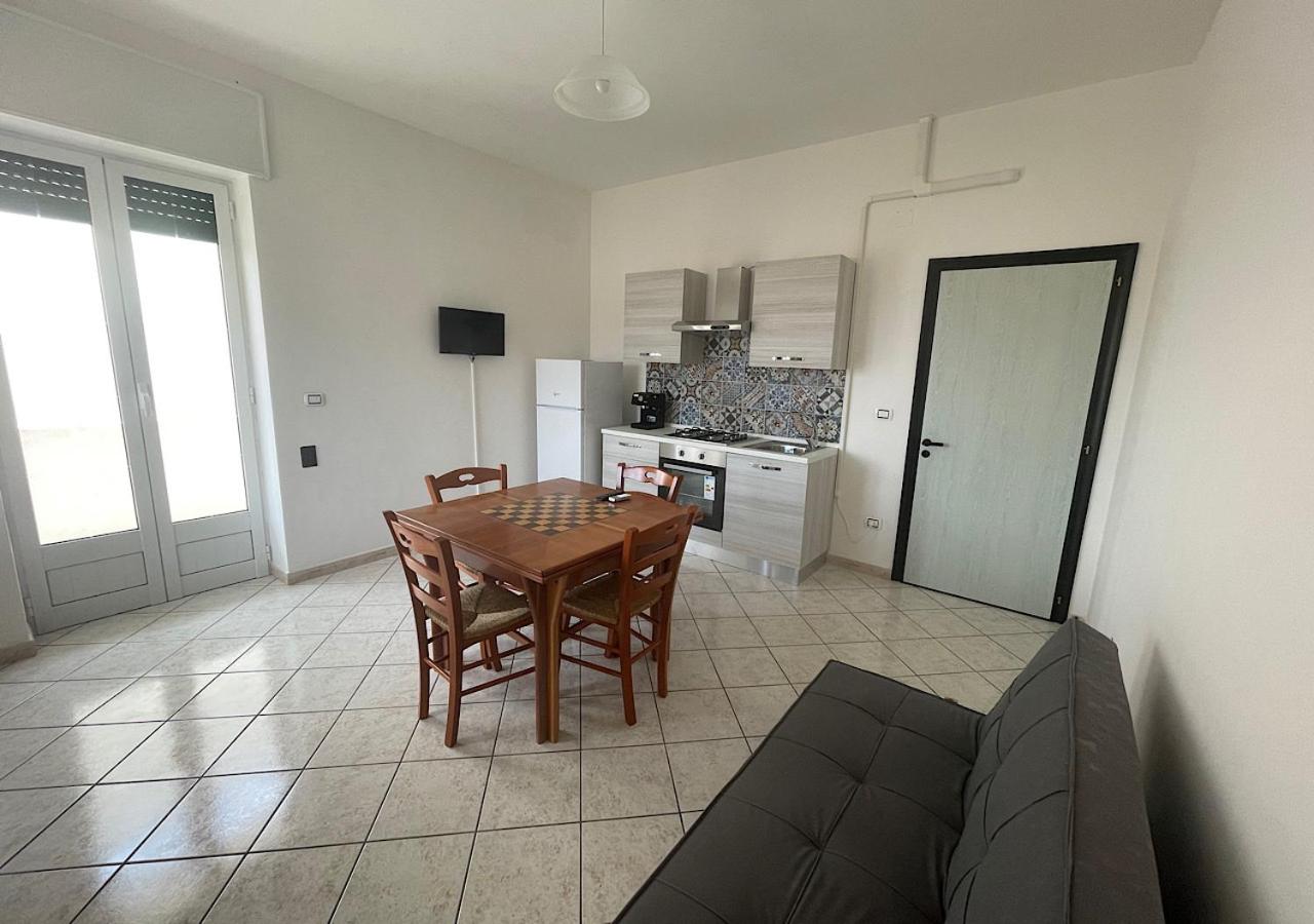 One-Bedroom House - Photo 9