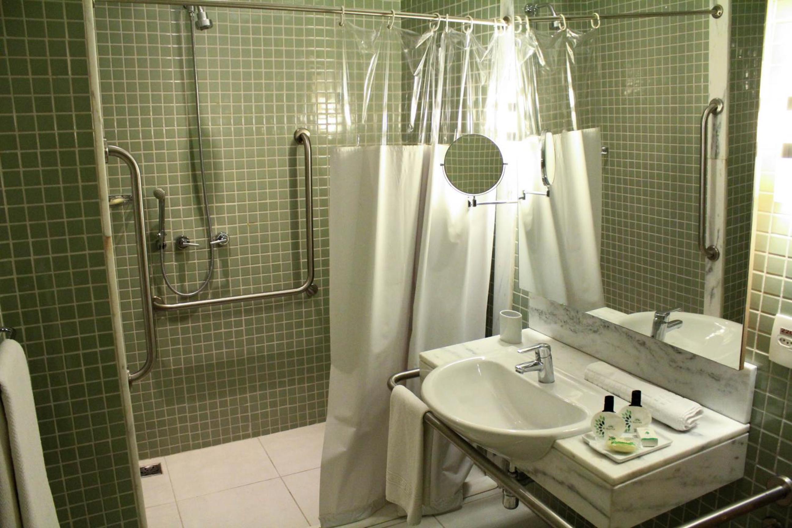 Twin Room - Disability Access