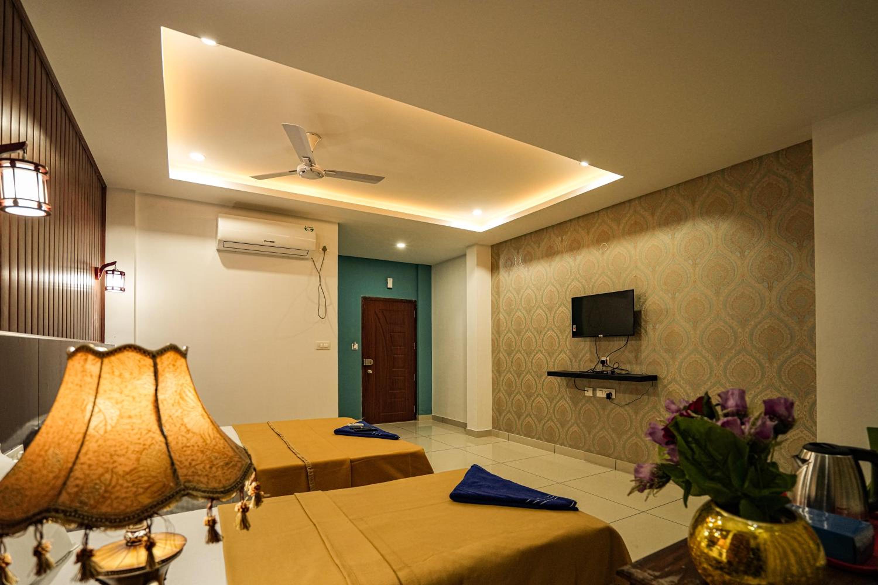 Deluxe Family Suite photo 3