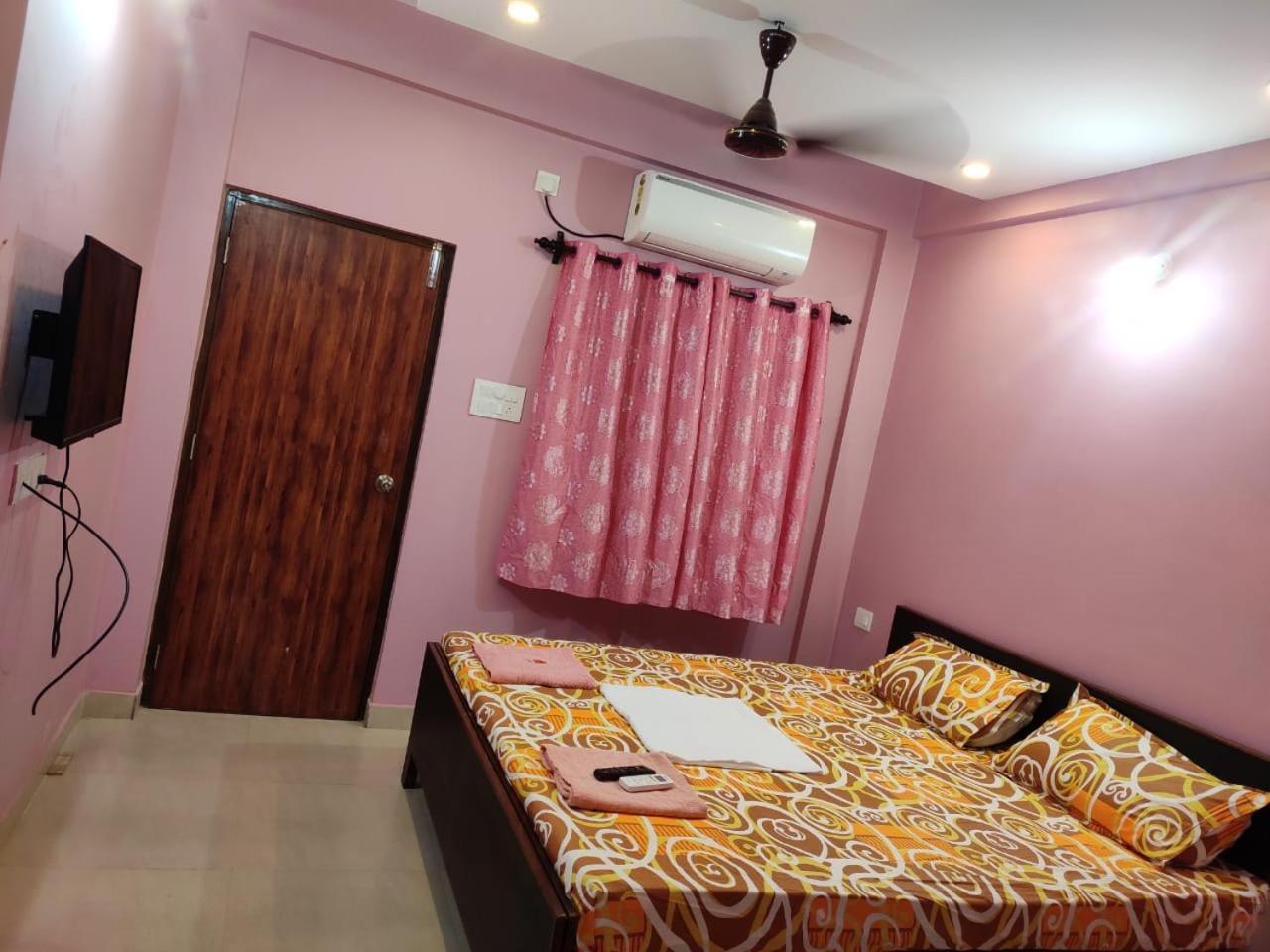Standard Double Room - Photo 16