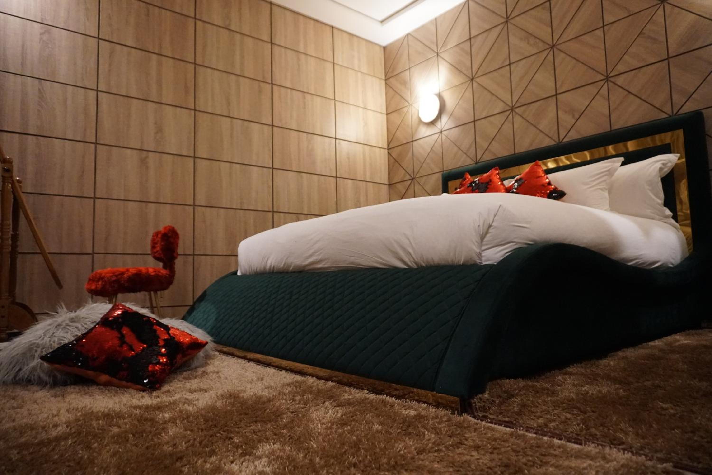 Deluxe Suite - Photo 3