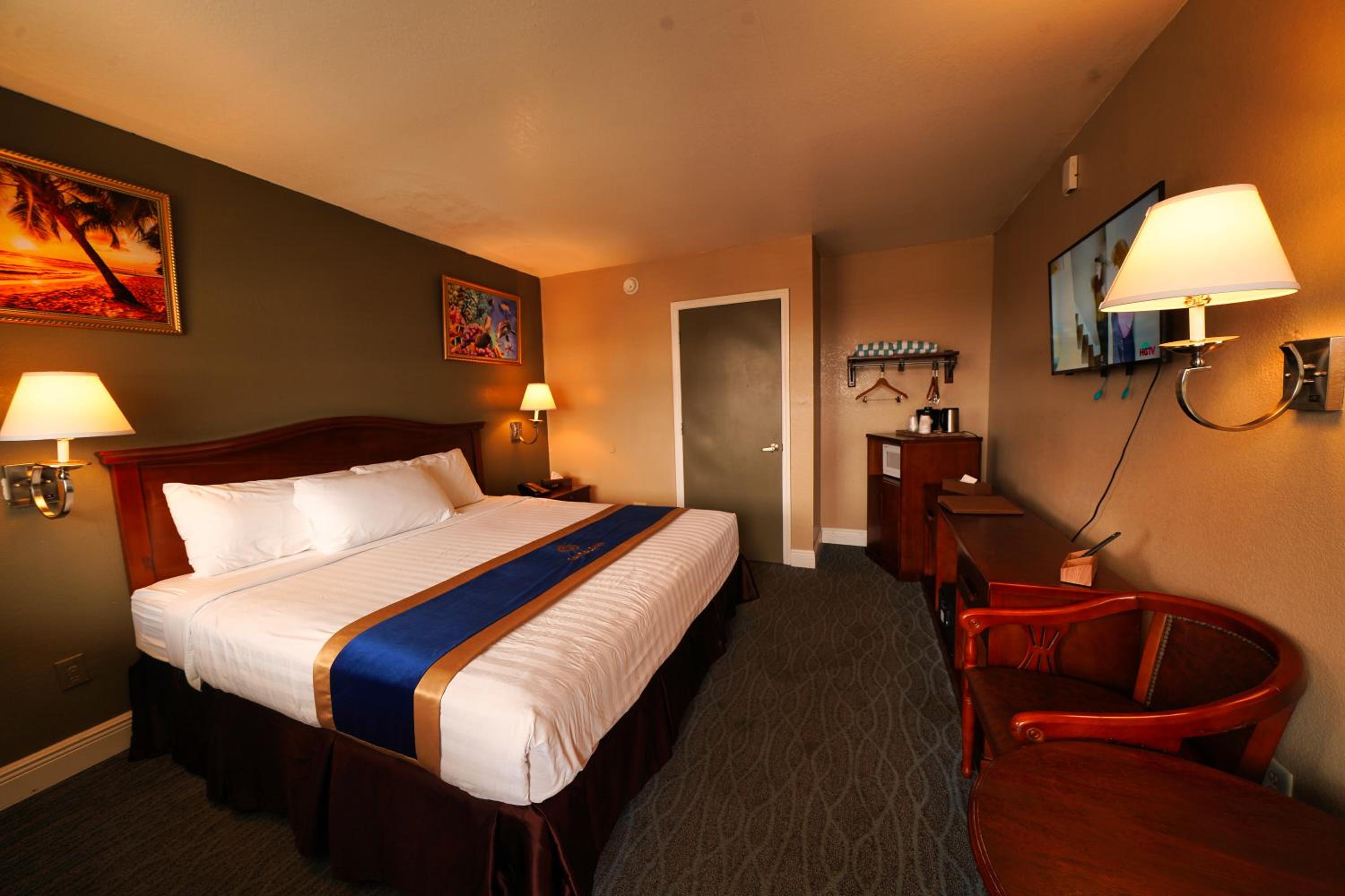 Double Room with Sea View - Photo 10