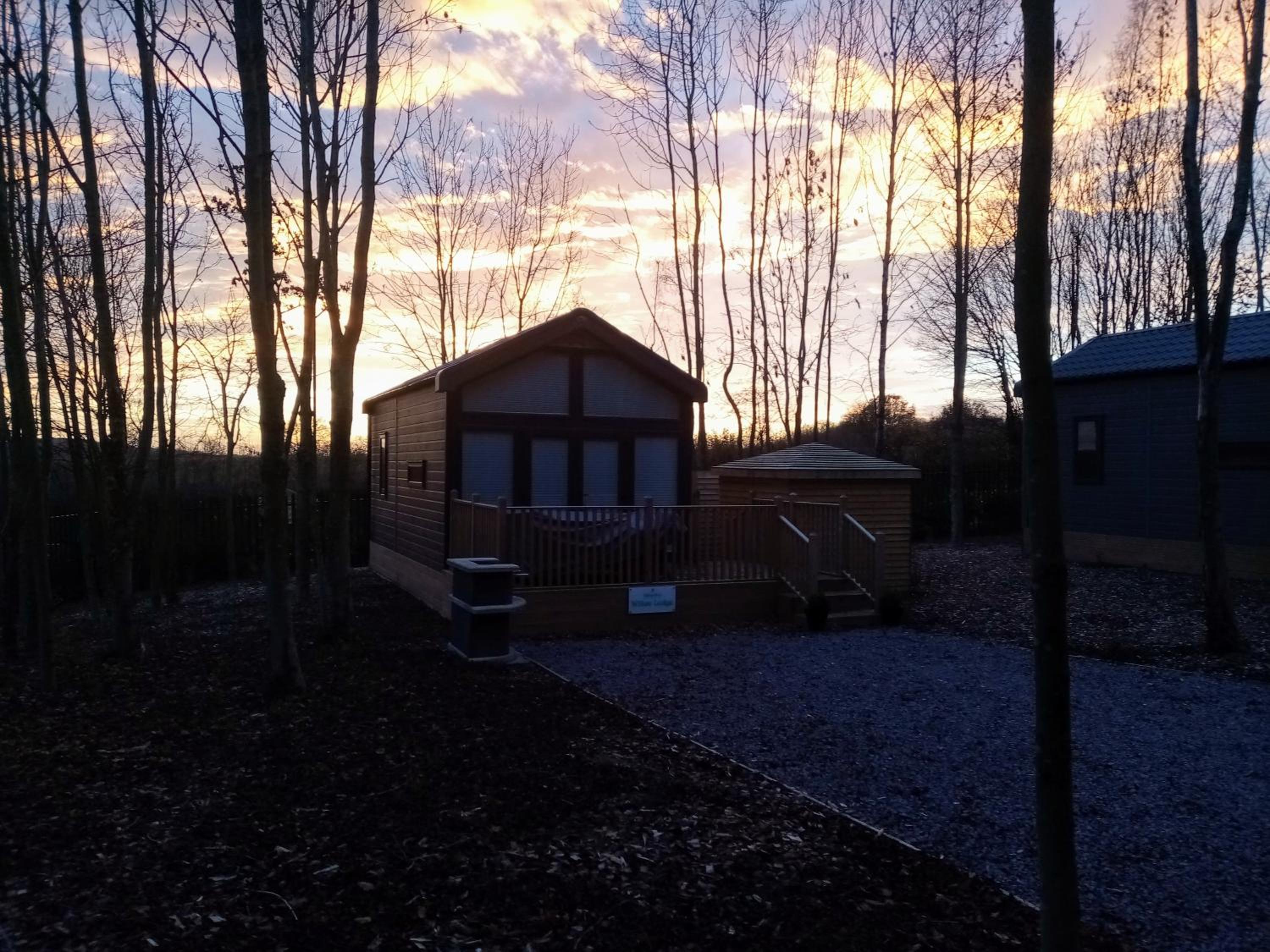 Beech Premium Lodge with Hot Tub
