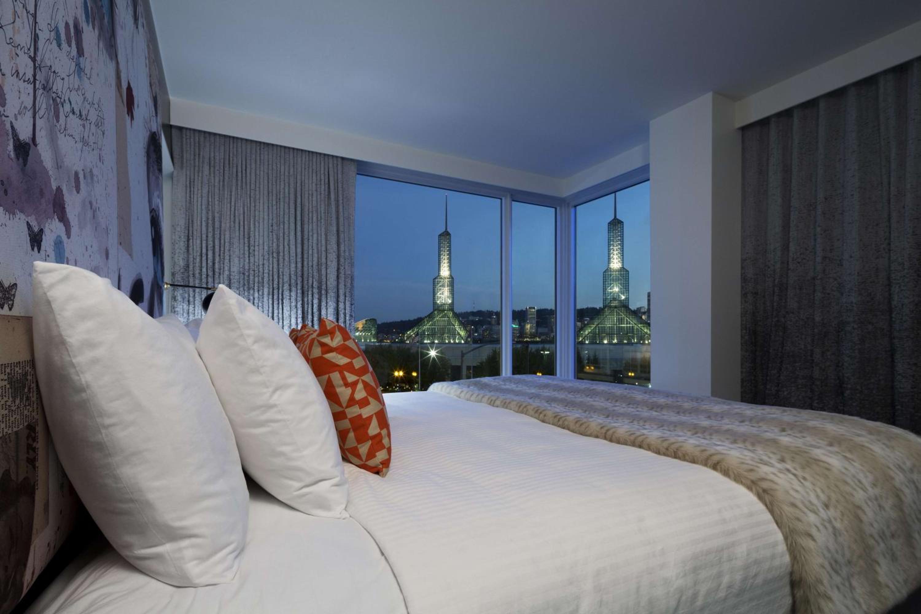 King Suite with Sofa Bed - Photo 6