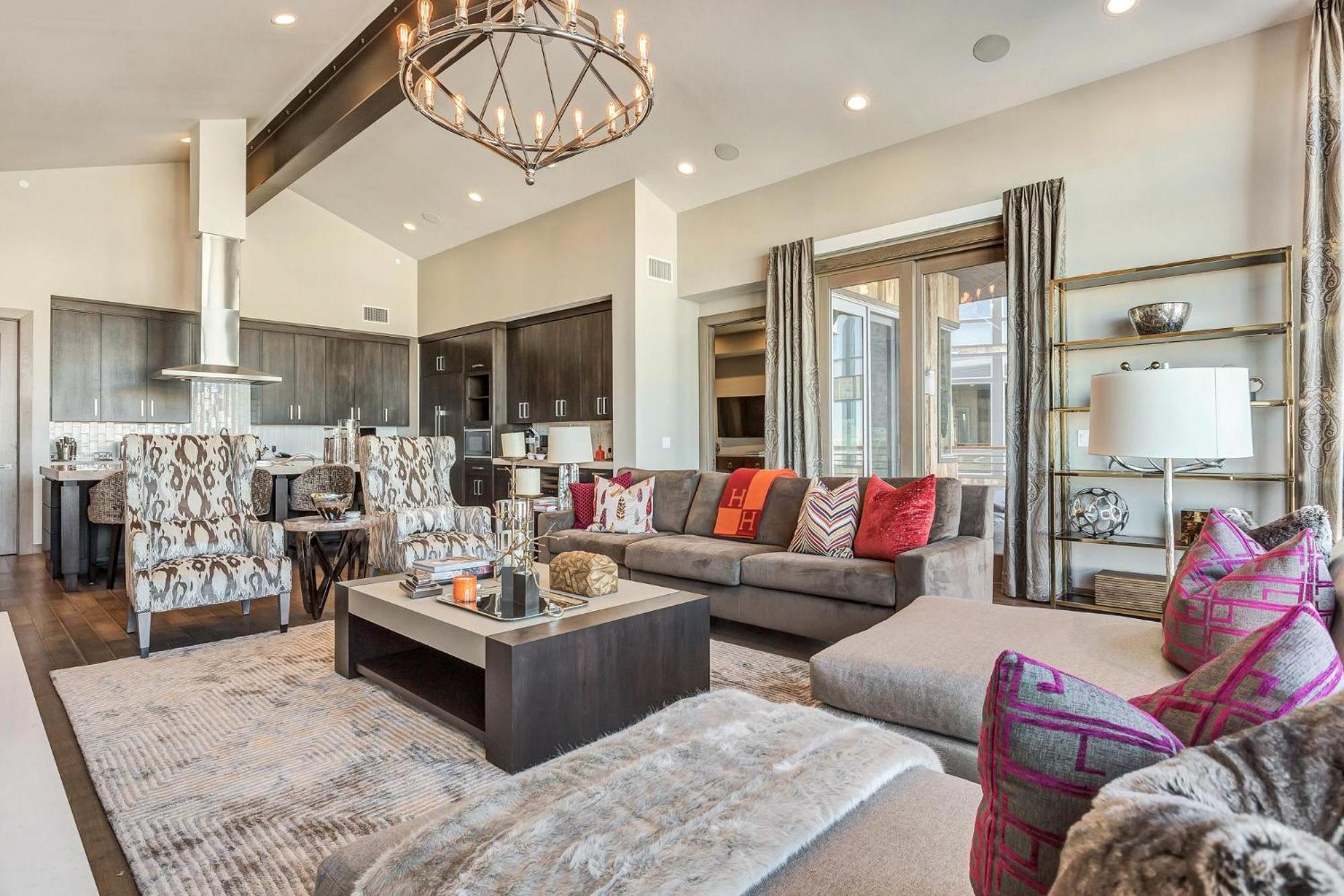 Suite photo 1
