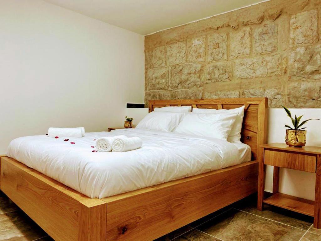 Budget Double Room photo 2