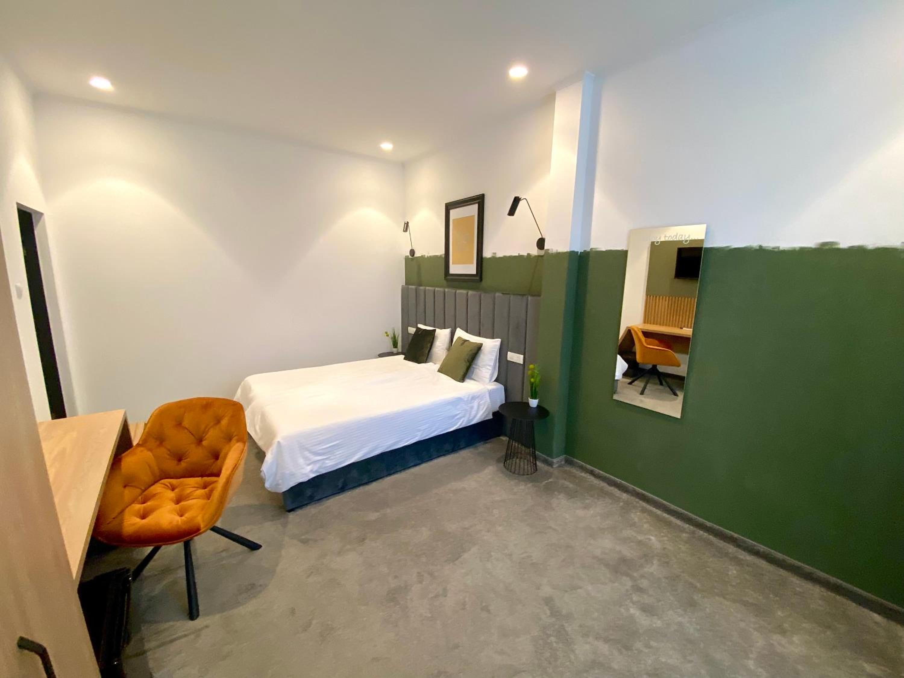 Double or Twin Room with Private Bathroom