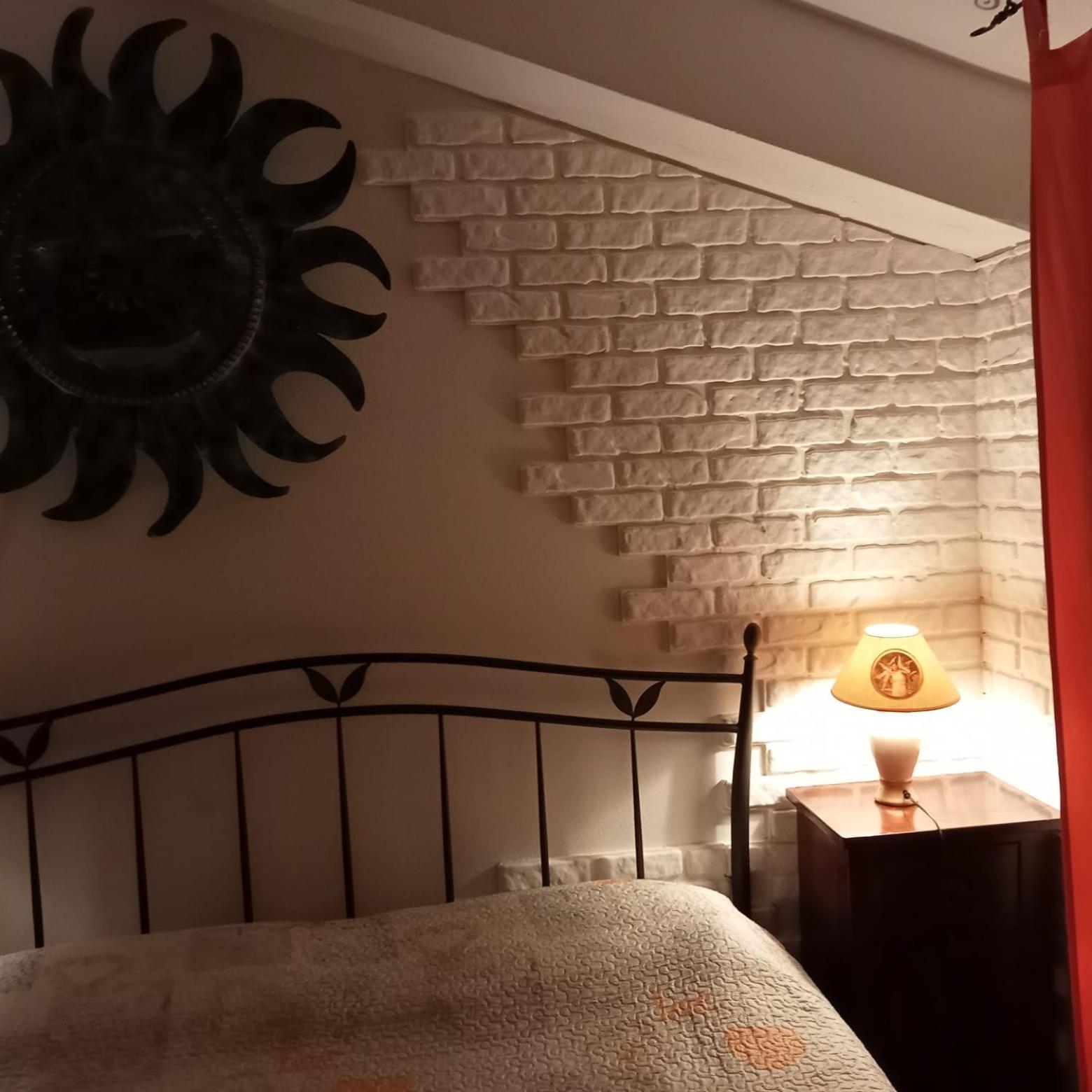 Deluxe Room - Photo 13