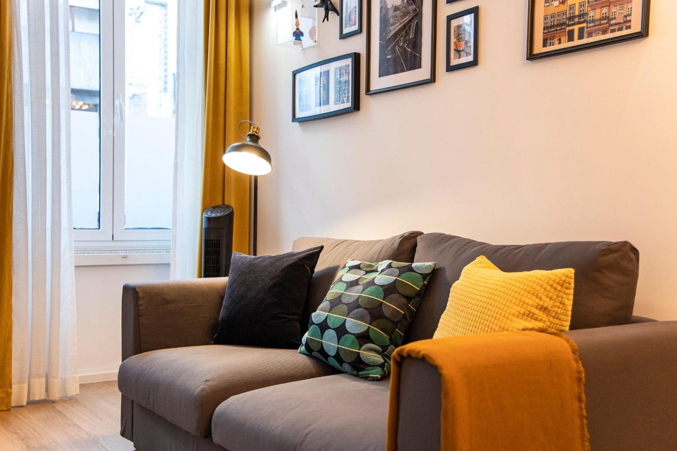 One-Bedroom Apartment - Photo 19