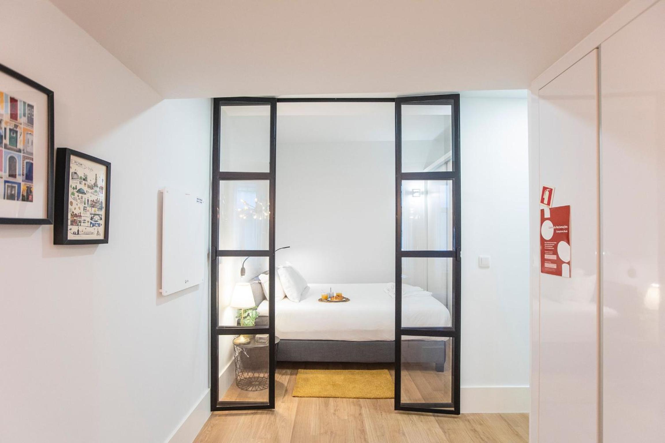 One-Bedroom Apartment - Photo 20