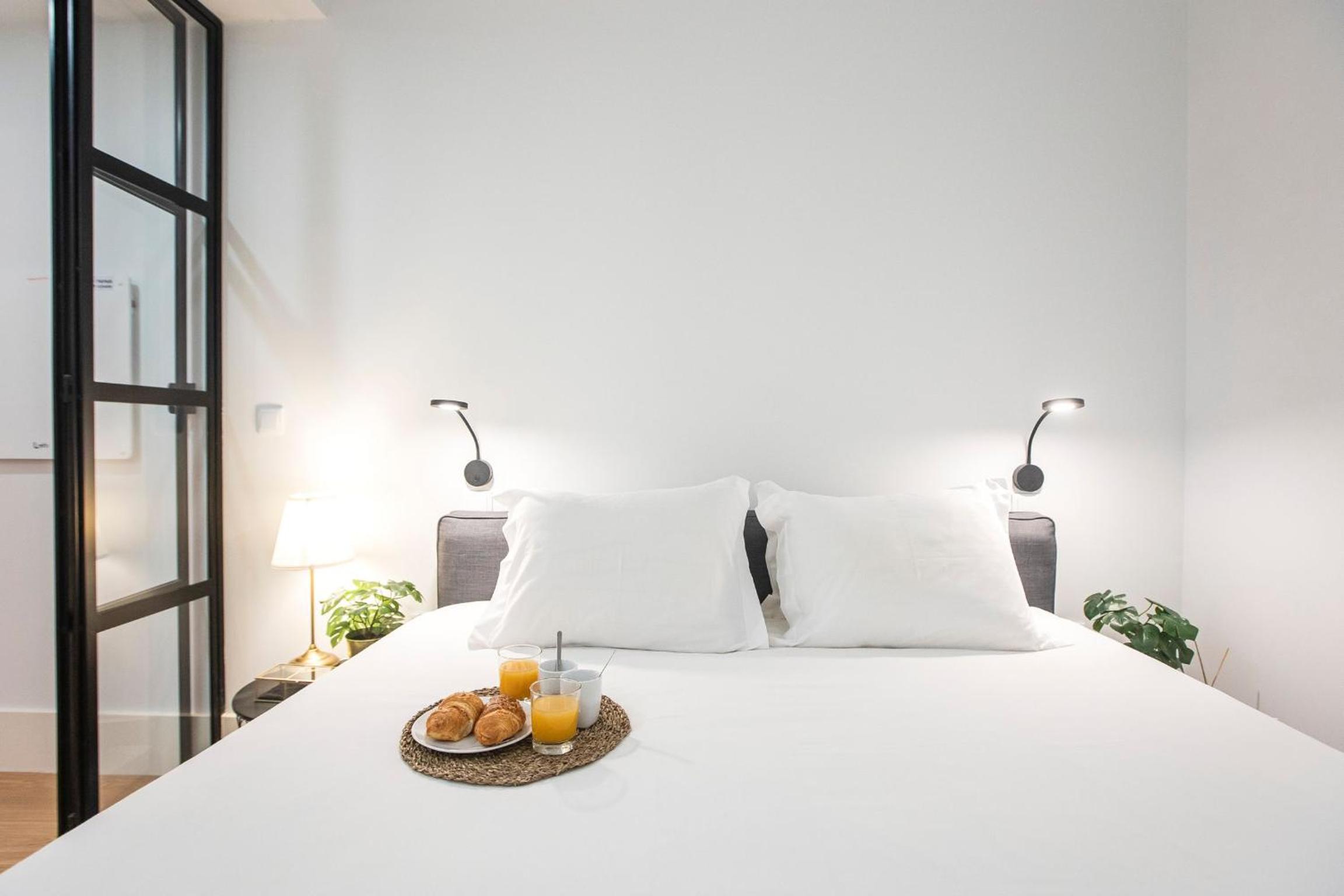 One-Bedroom Apartment - Photo 29