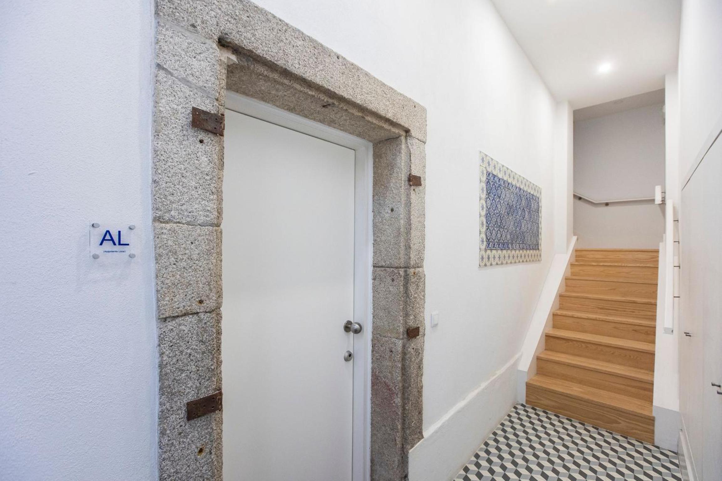 One-Bedroom Apartment - Photo 25