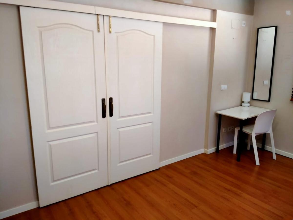 Single Bed in Mixed Dormitory Room photo 2