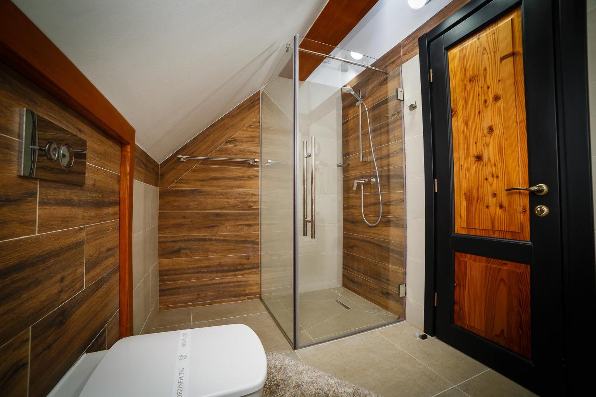 Deluxe Double Room with Balcony photo 2