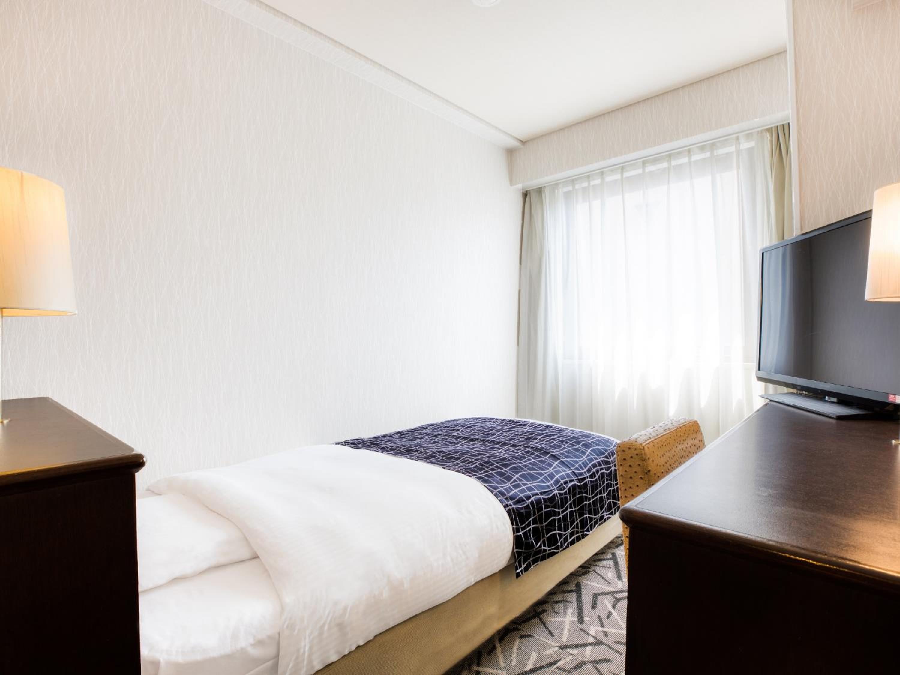 Single Room - Breakfast Included - Non-Smoking photo 1