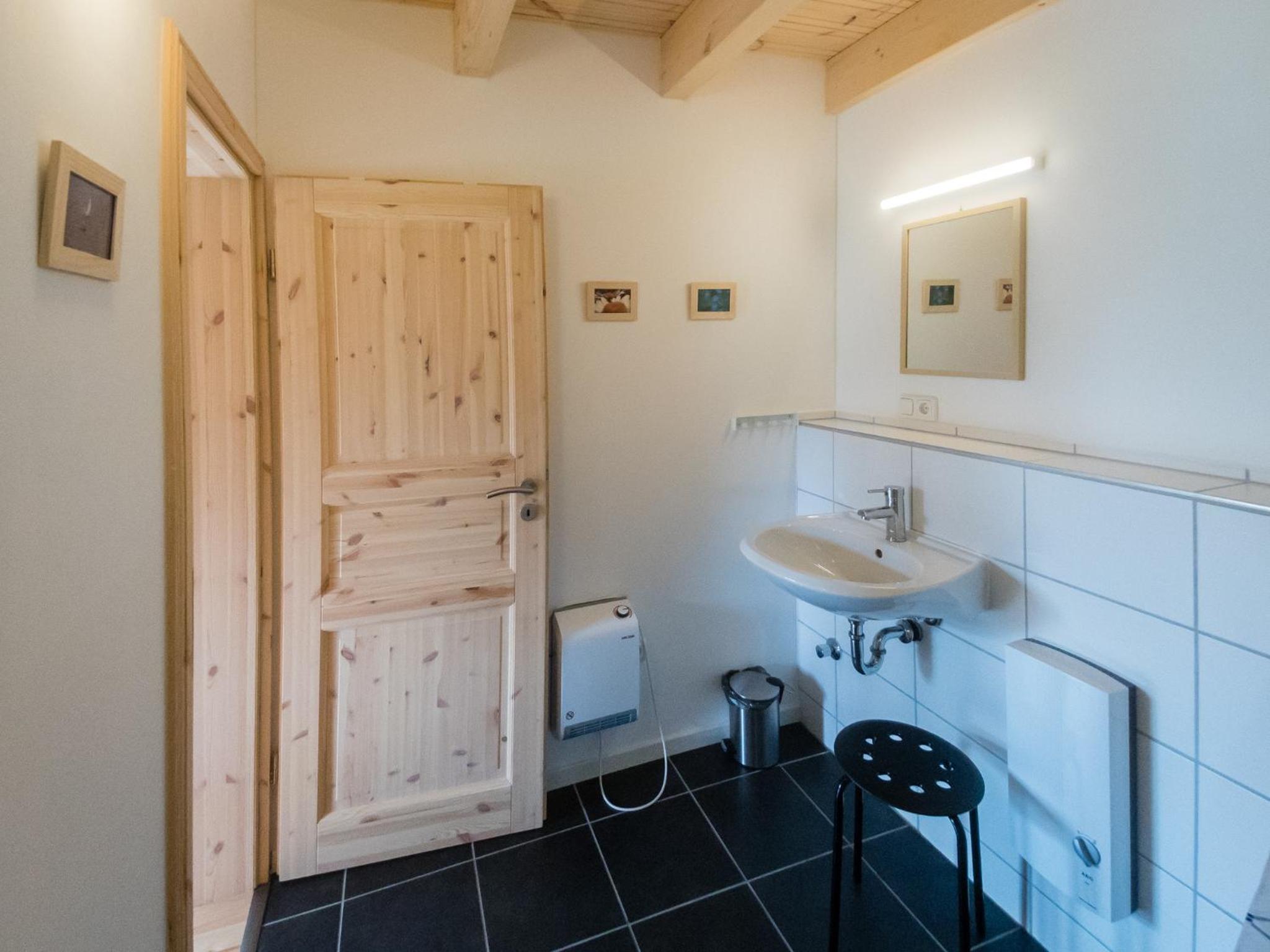 Two-Bedroom Holiday Home with Terrace - 213 ft² V photo 2