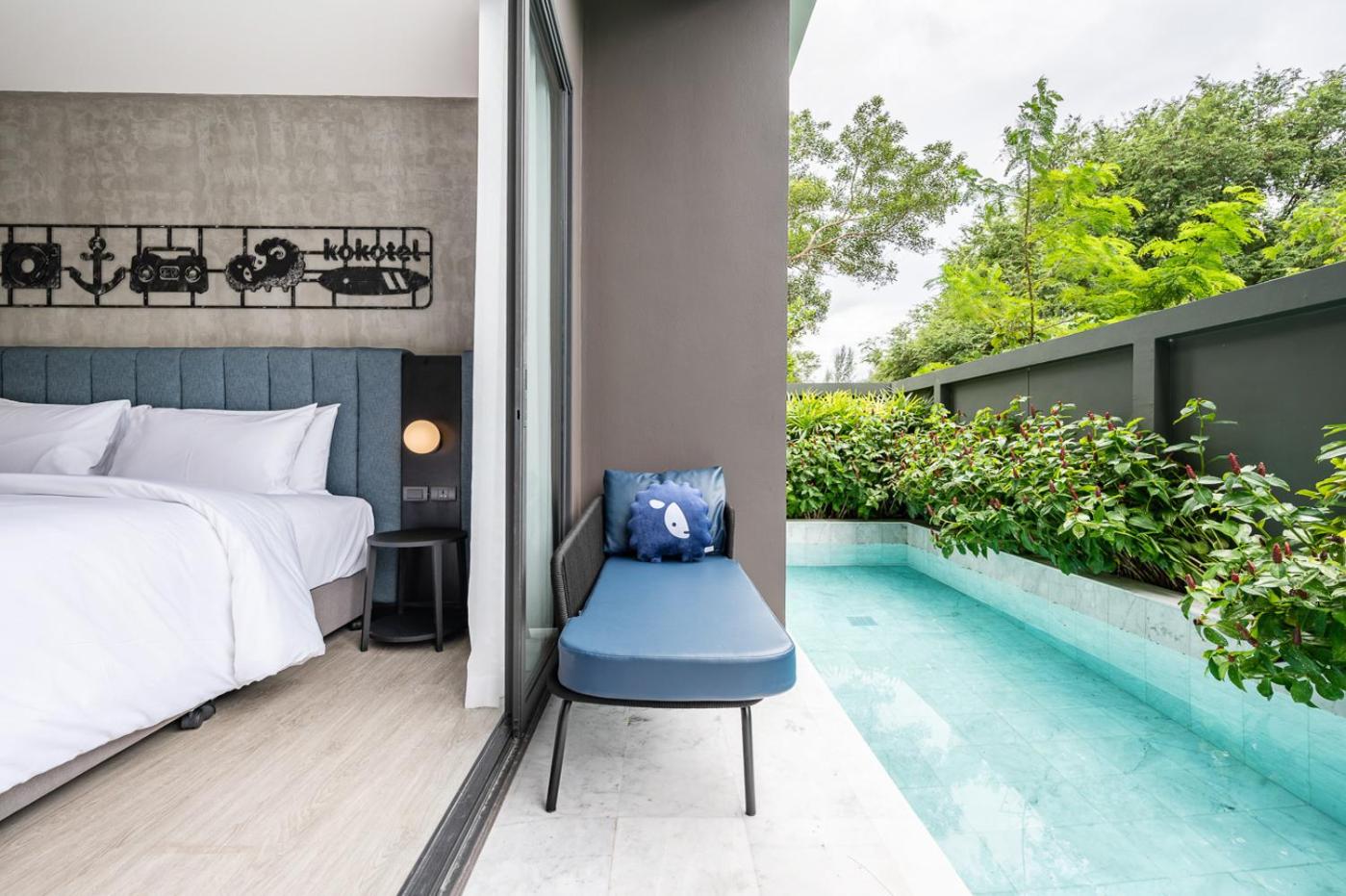 Deluxe Double Room with Pool Access - Photo 2