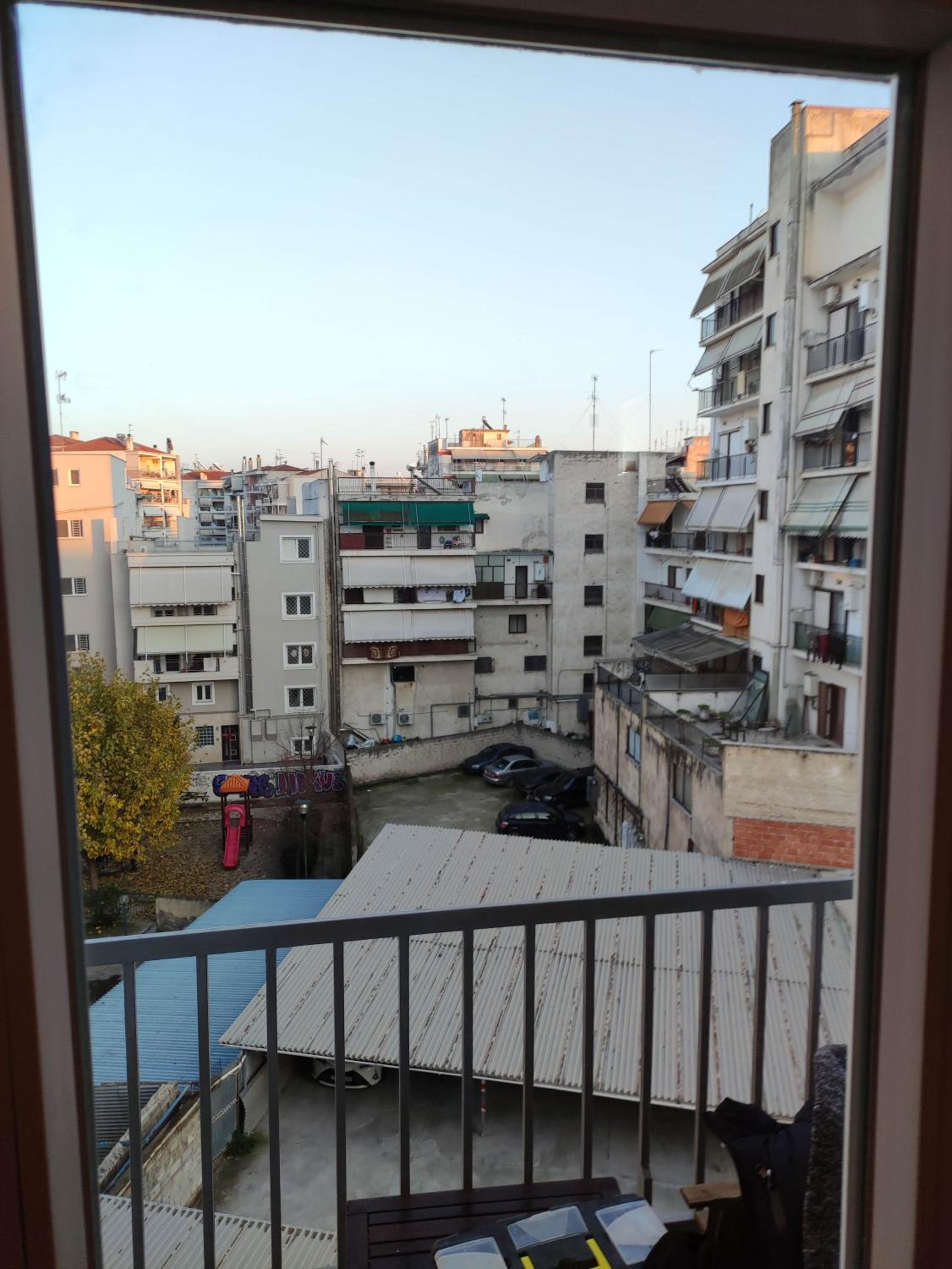 One-Bedroom Apartment - Photo 10