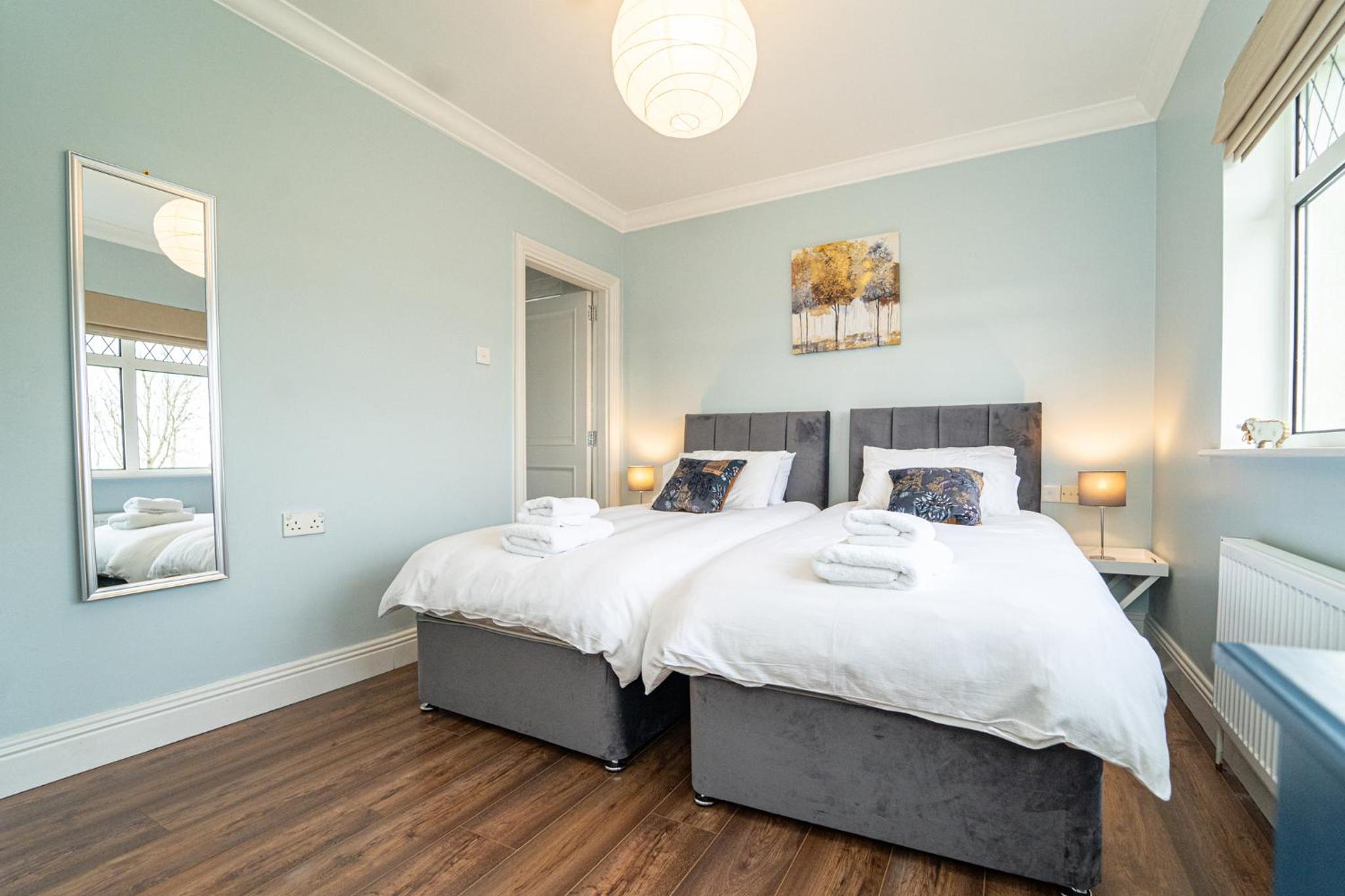 Double or Twin Room with Private Bathroom photo 2