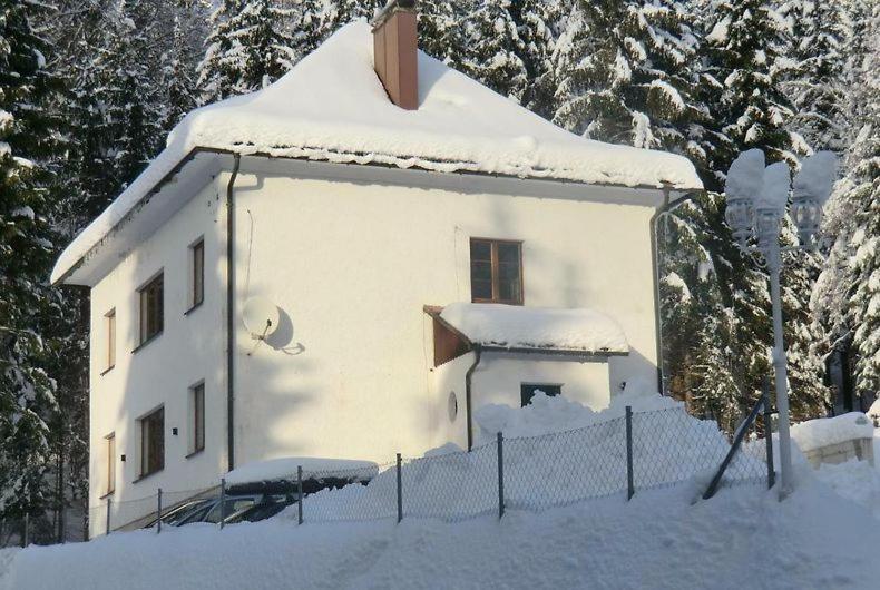 Two-Bedroom House photo 2