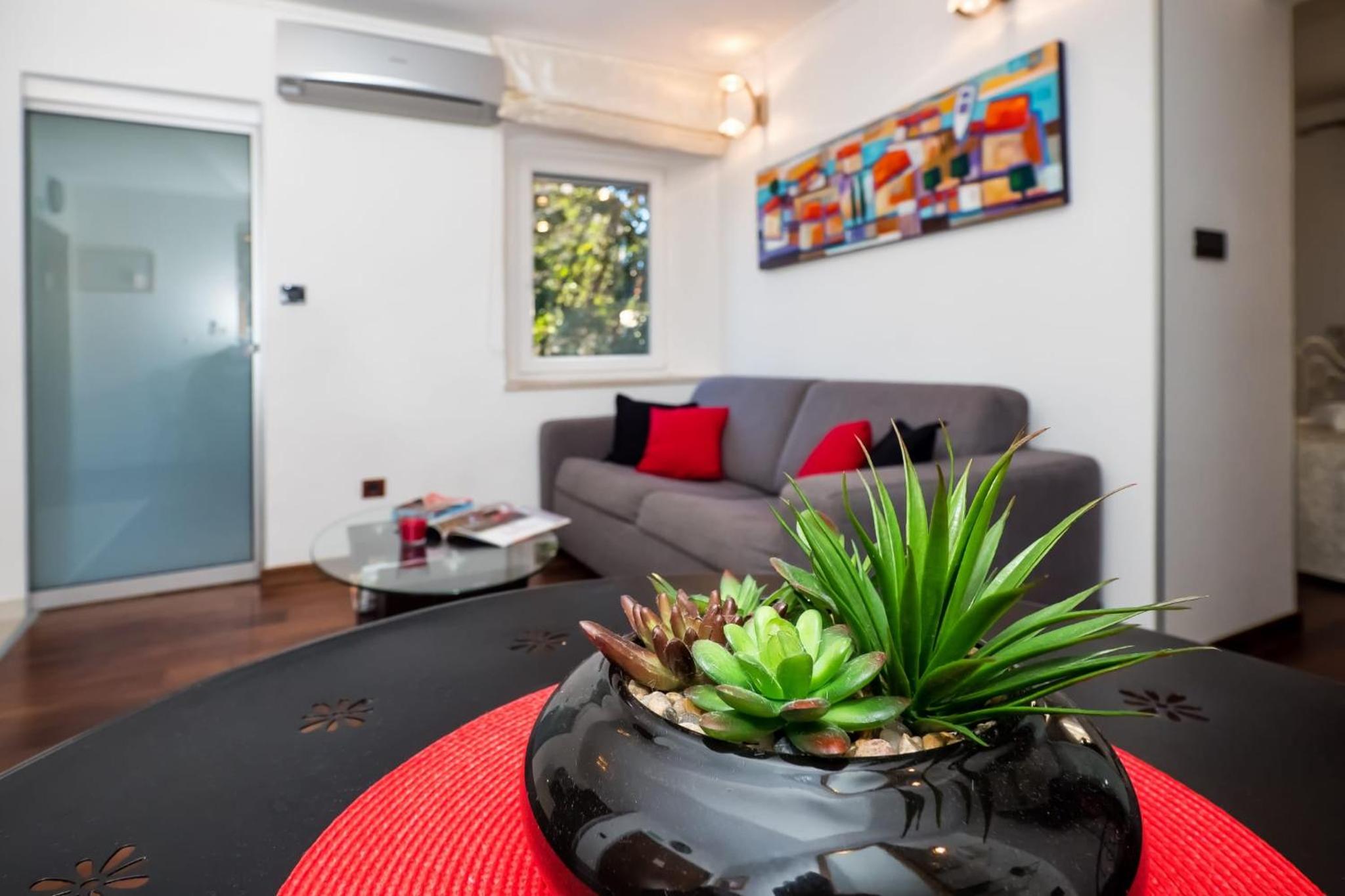 One-Bedroom Apartment