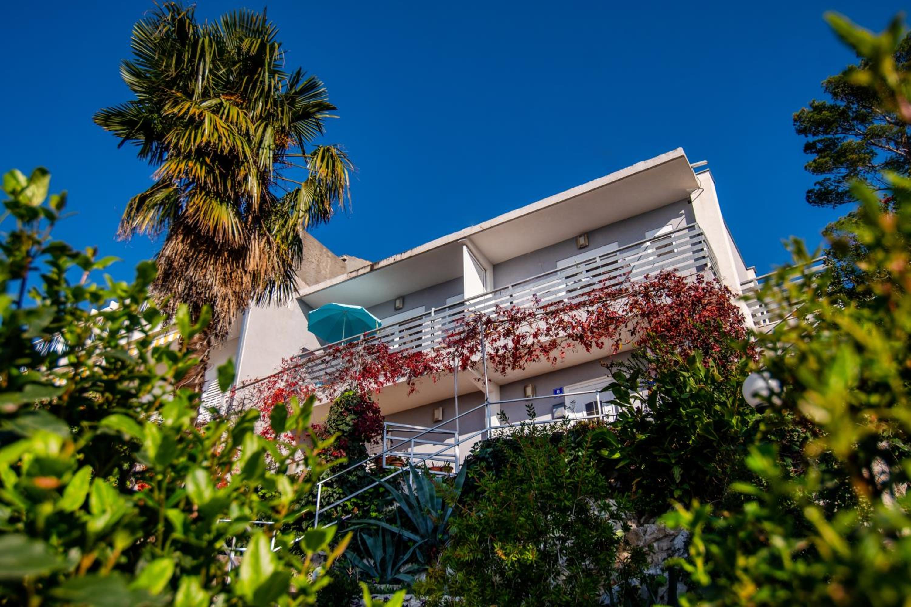 Two-Bedroom Apartment with Terrace and Sea View photo 3