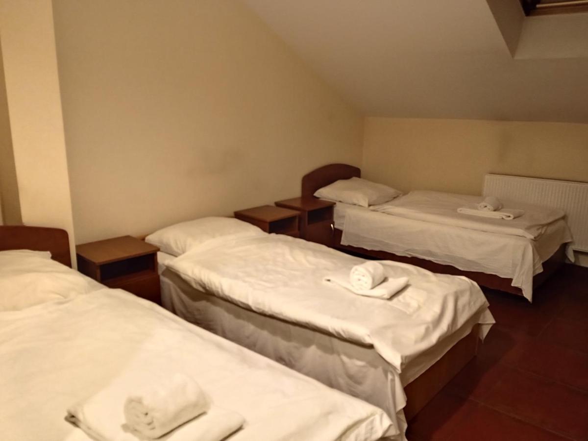 Triple Room - Photo 1
