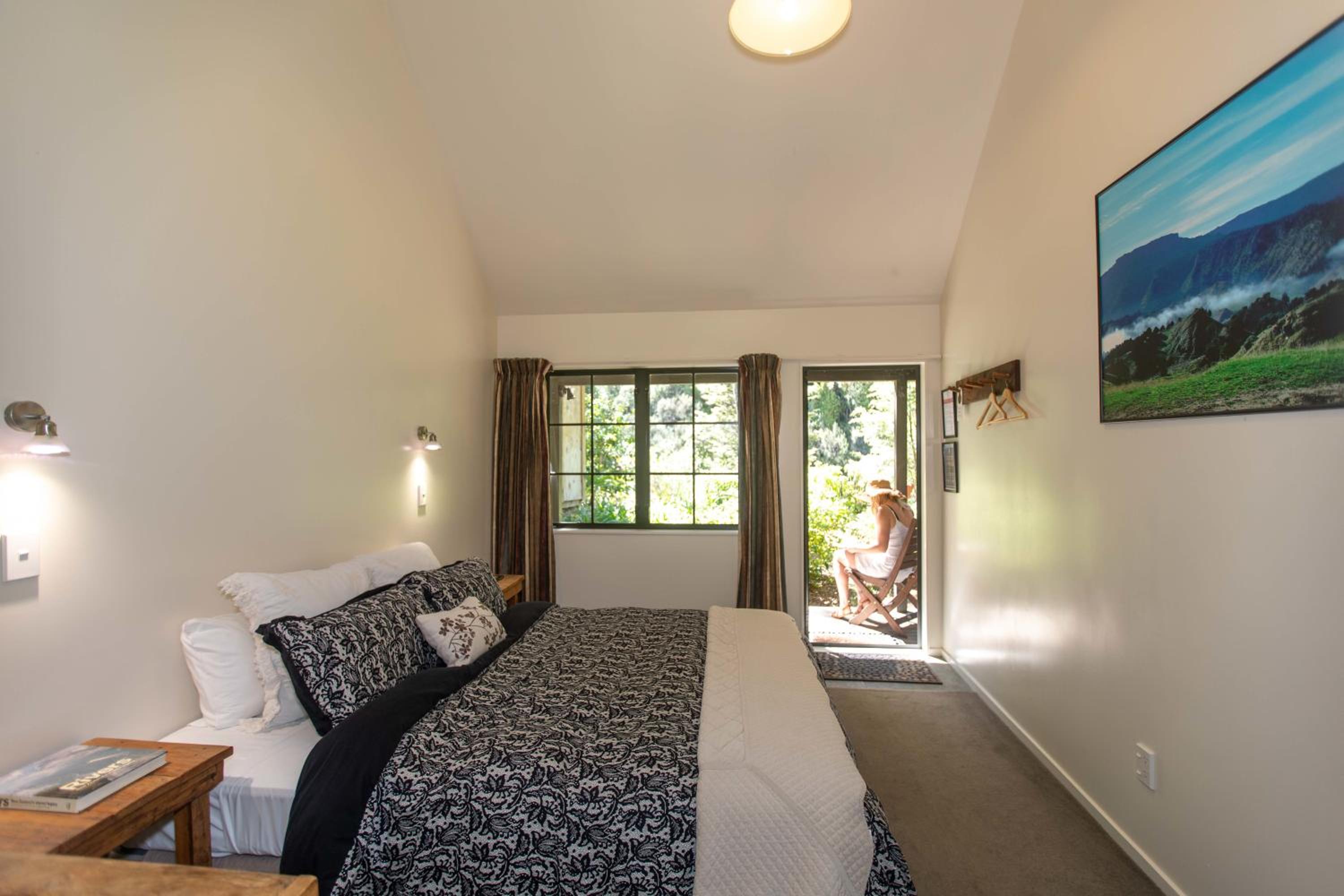 Deluxe Double or Twin Room with River View photo 3