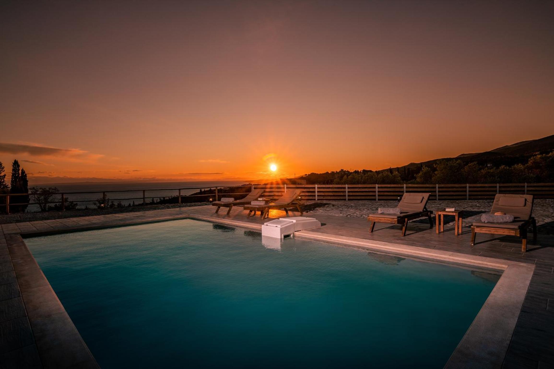 Villa with Private Pool photo 3