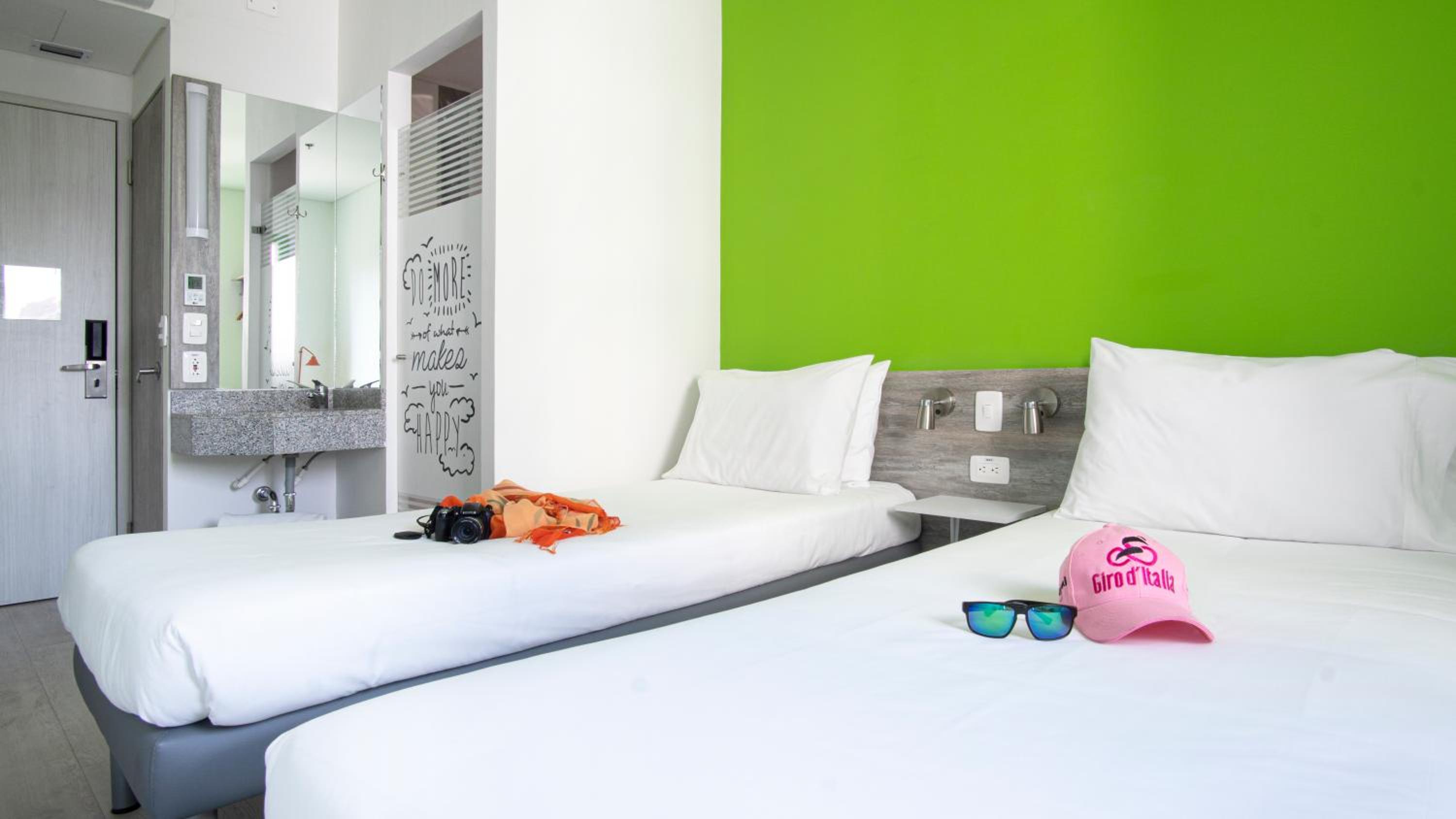 Twin Room - Photo 2