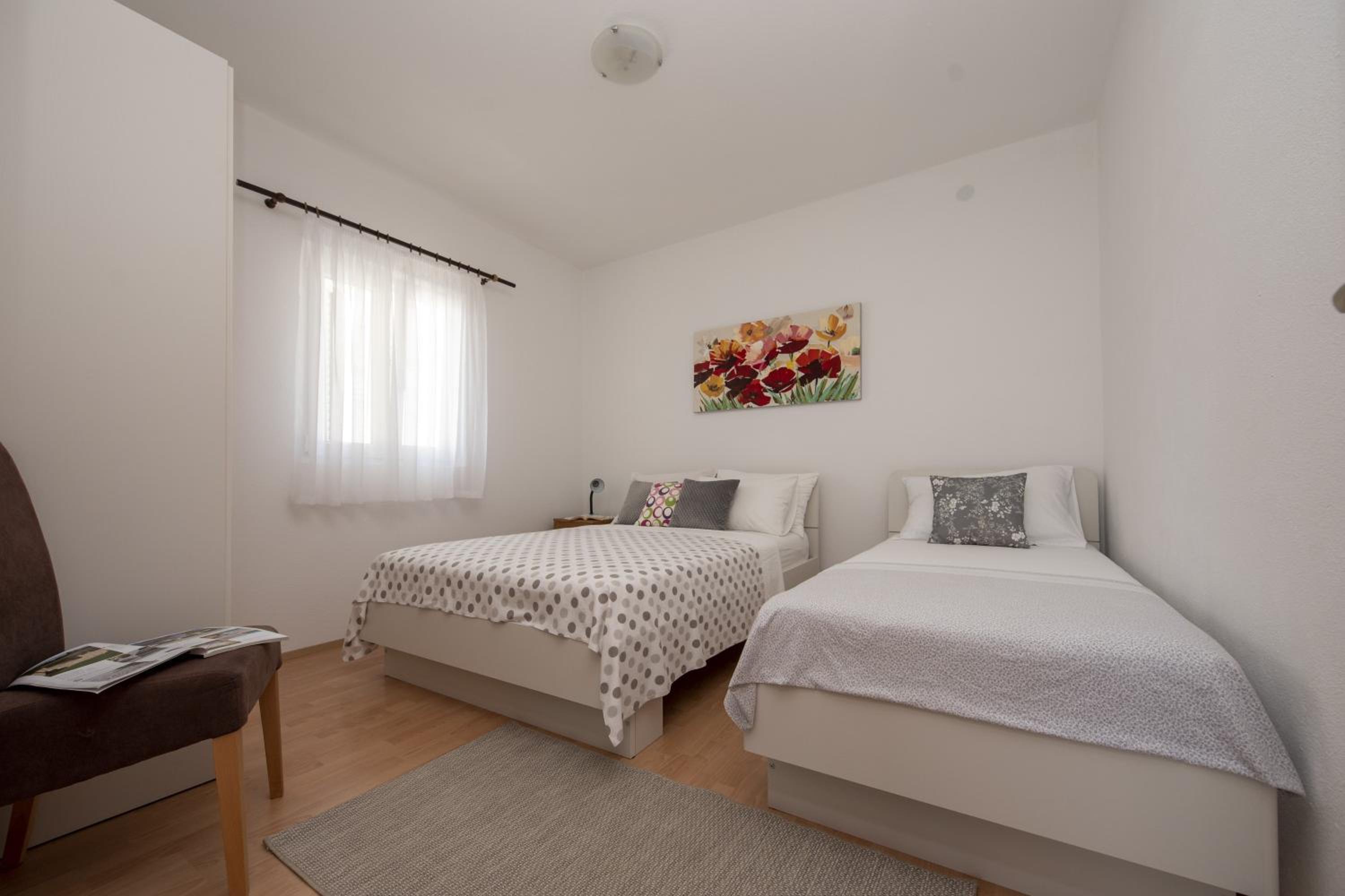 Three Bedroom Apartment with Terrace photo 3