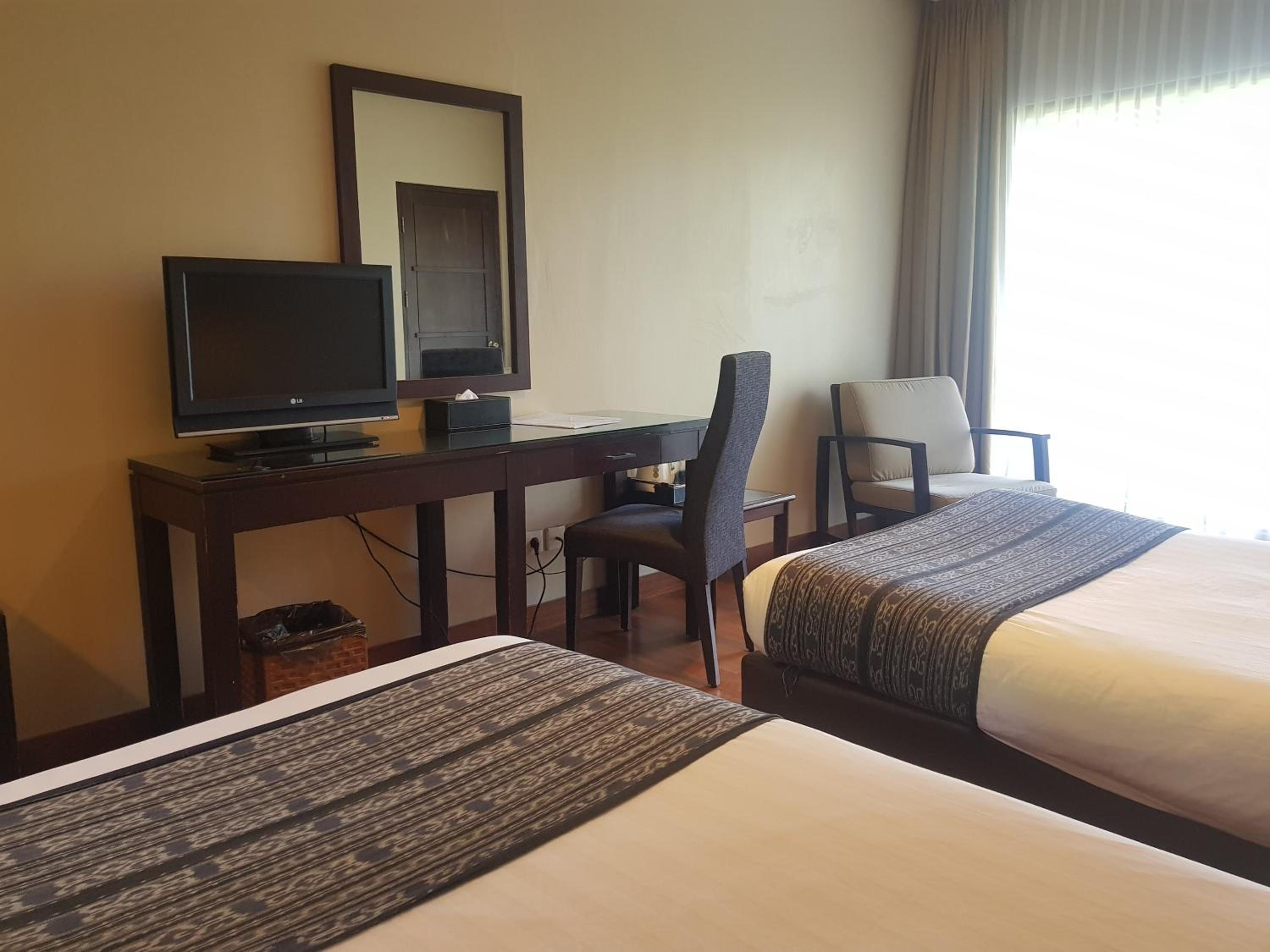 Deluxe Twin Room - Photo 8
