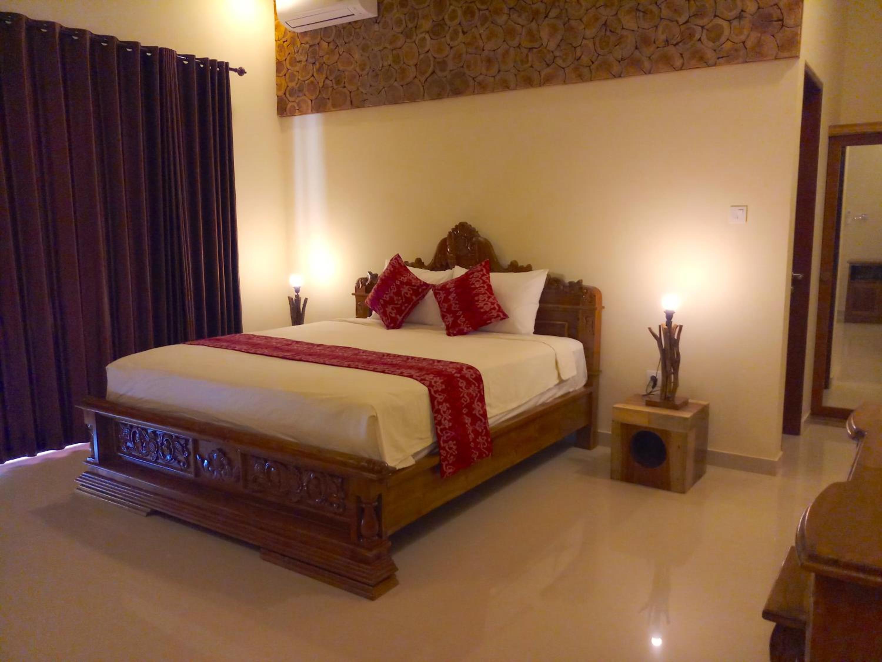 Family Room with Garden View - Photo 10