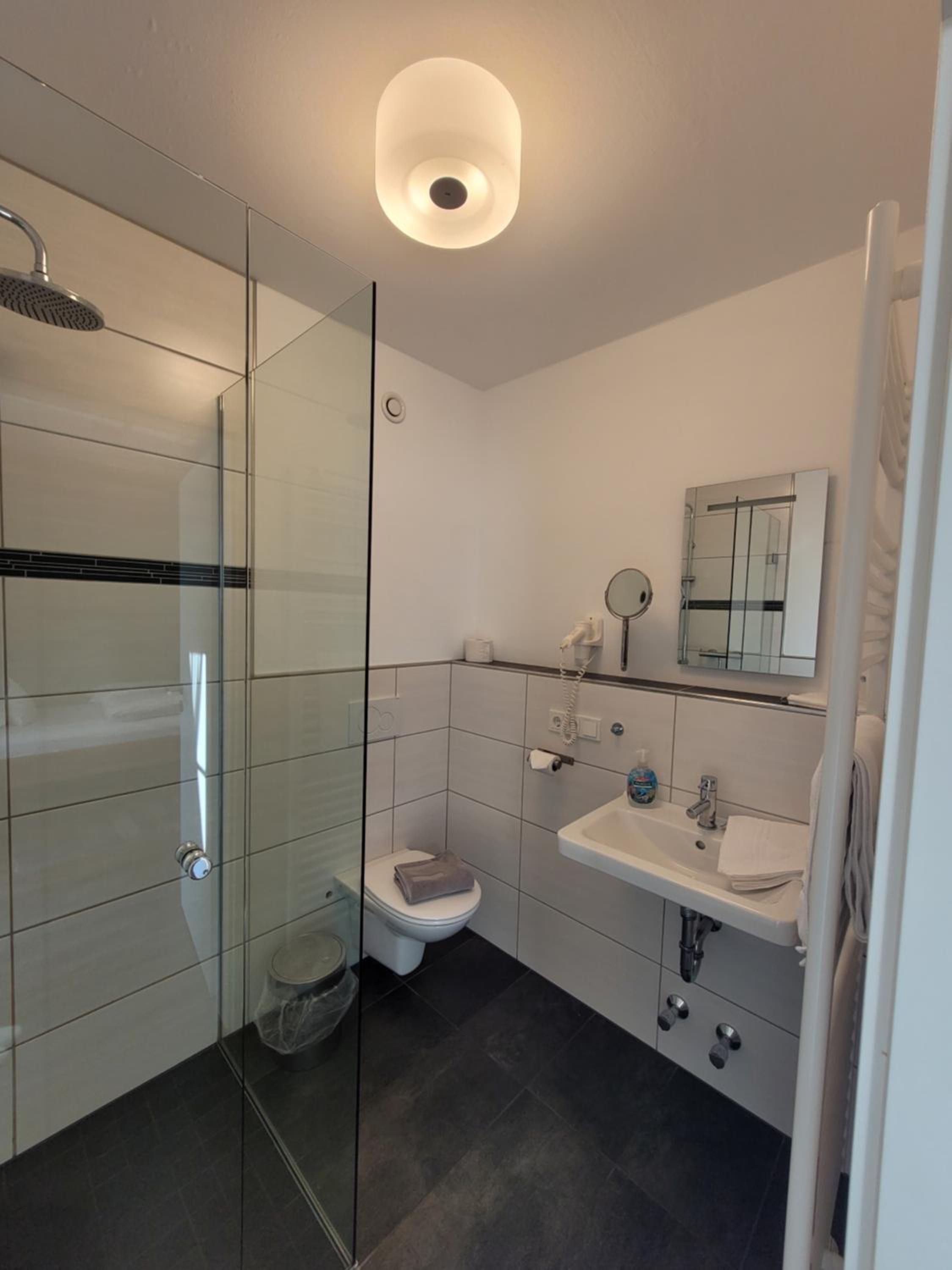 Single Room photo 2